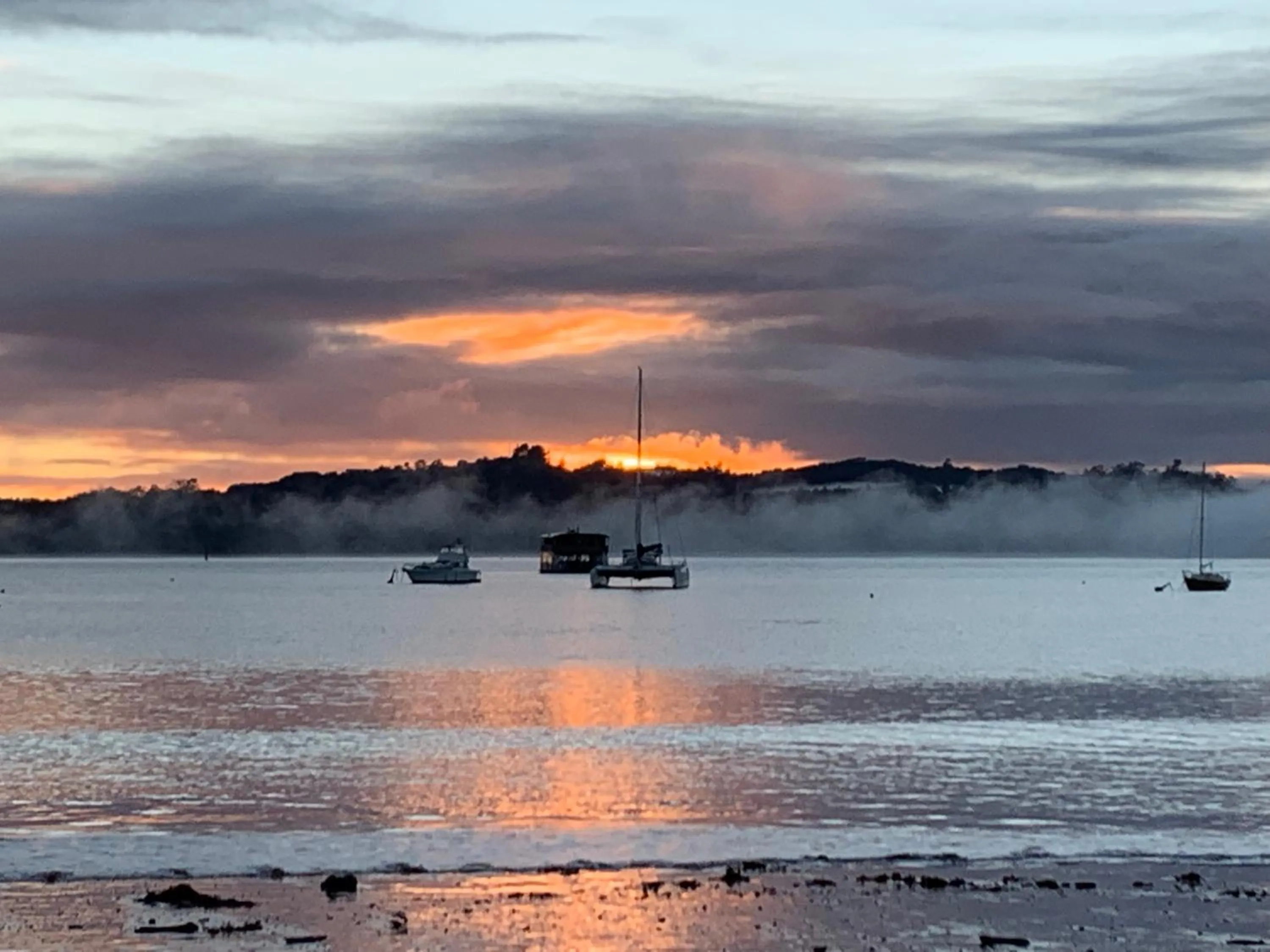 Sunrise in Peppertree Lodge