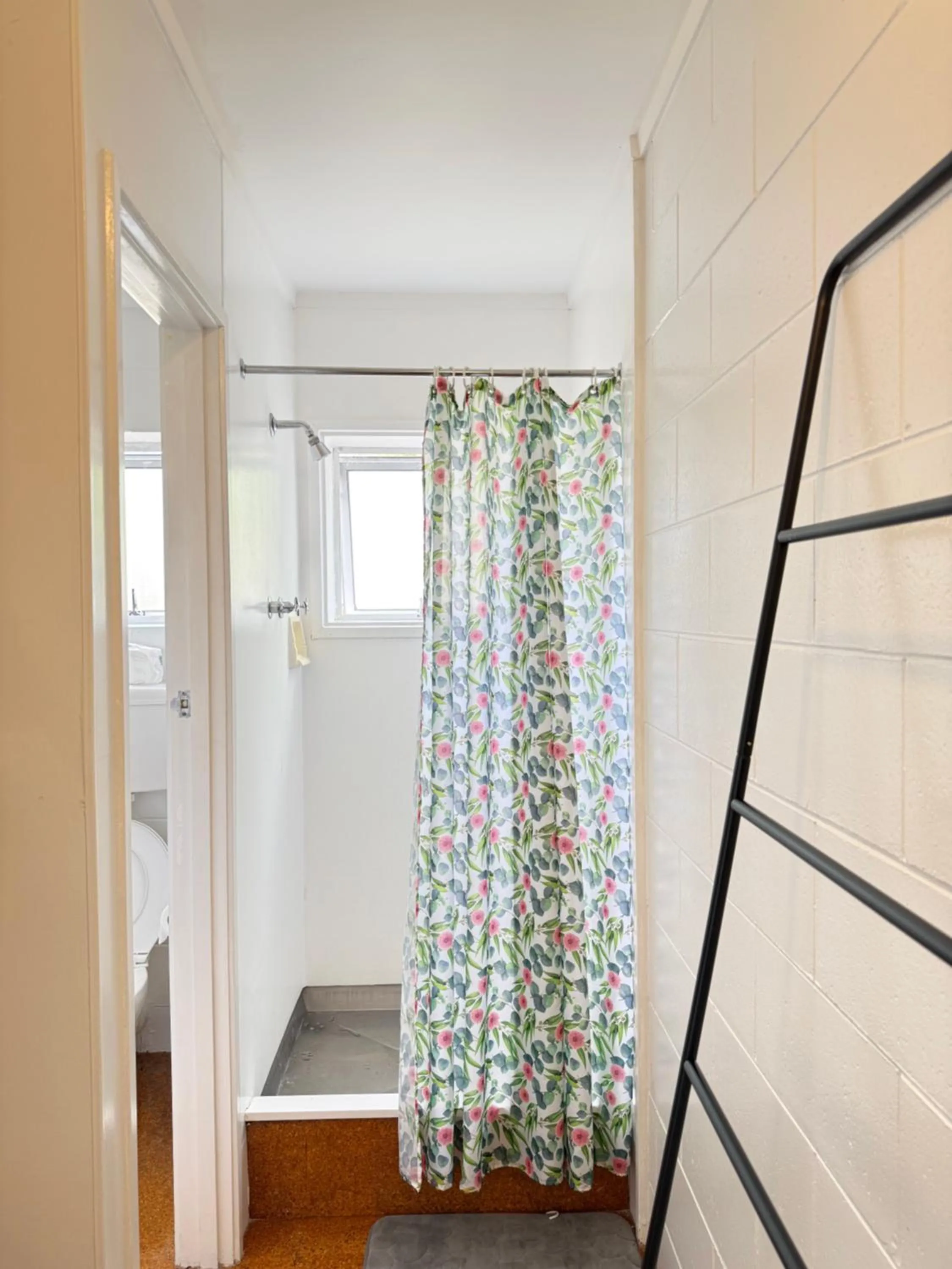 Bathroom in Peppertree Lodge