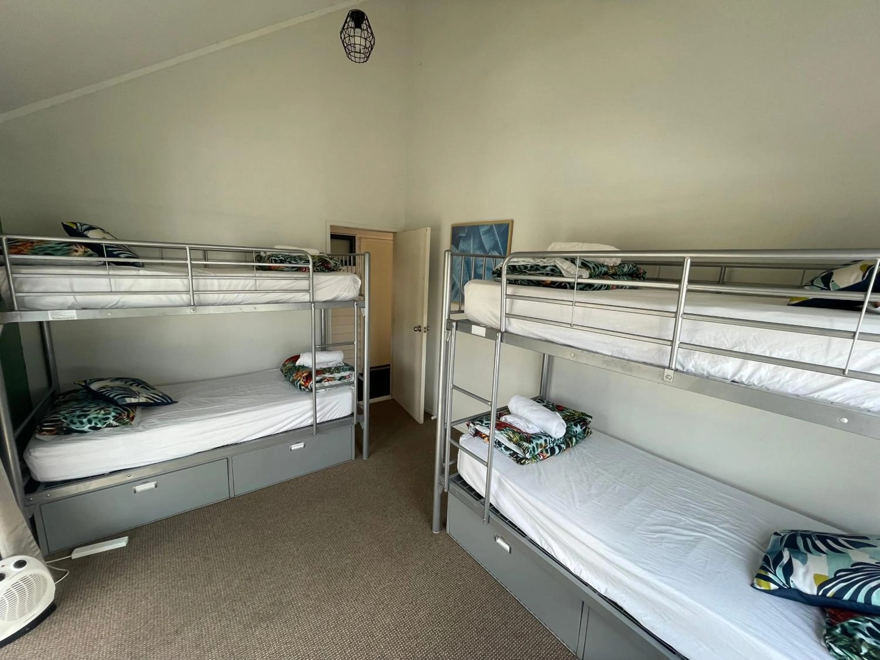bunk bed, Bed in Peppertree Lodge