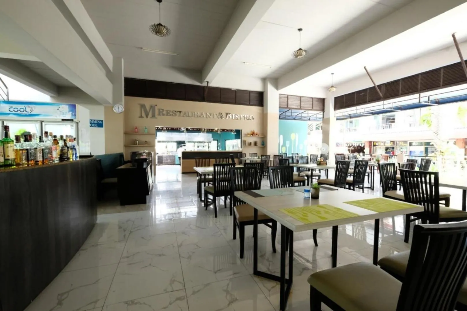 Restaurant/places to eat in Jomtien Plaza Residence
