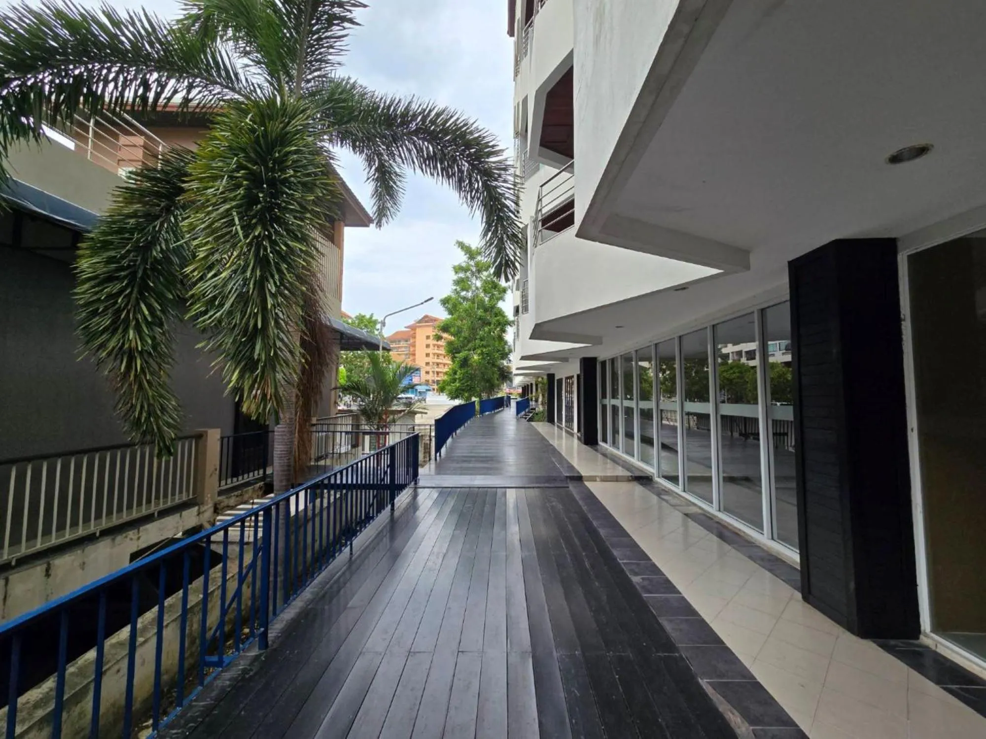 Facade/entrance in Jomtien Plaza Residence