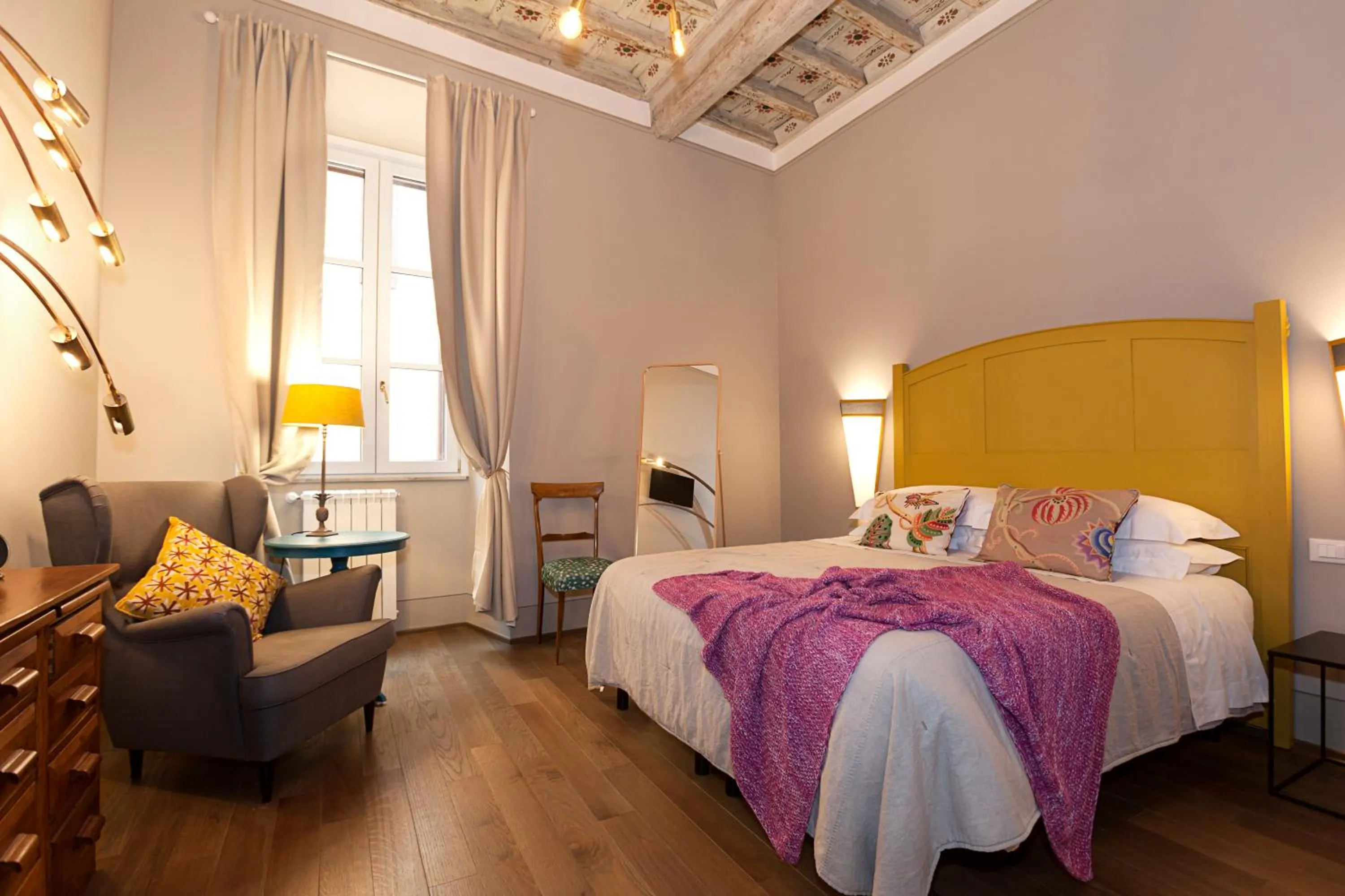 Photo of the whole room, Bed in Casa Fabbrini Fancy Suites