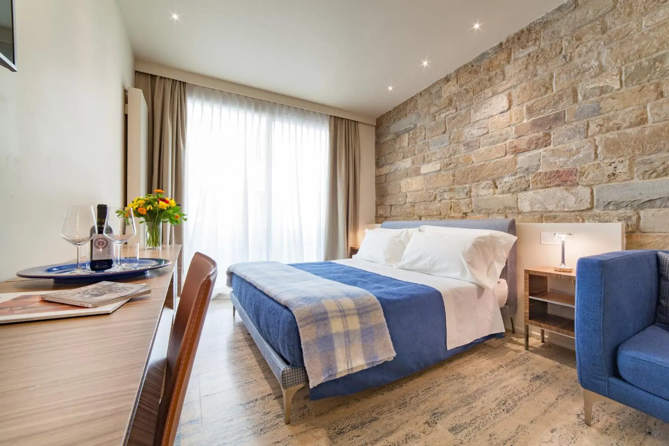 Large Double Room in Le Stanze degli Amidei Large Double Room in Le Stanze degli Amidei