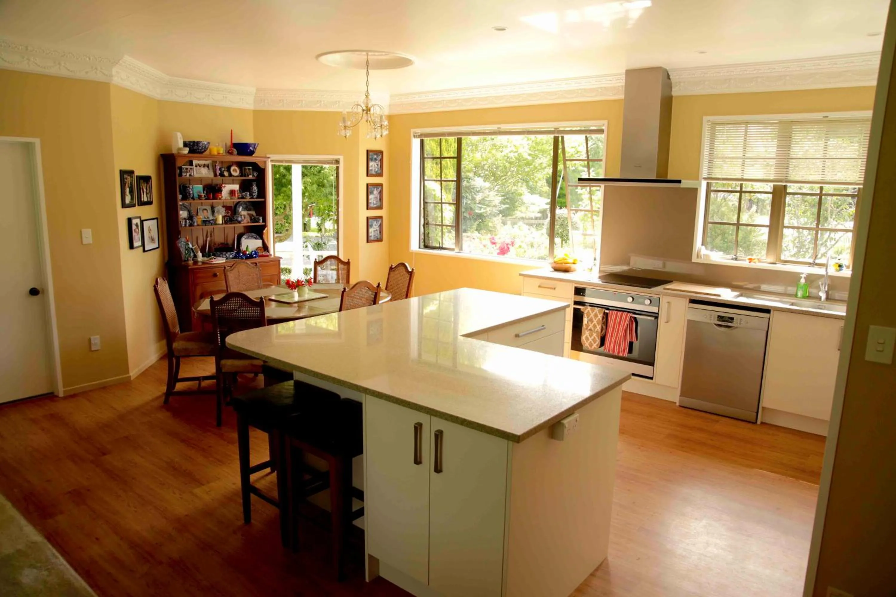 Dining area in Somersal Bed & Breakfast