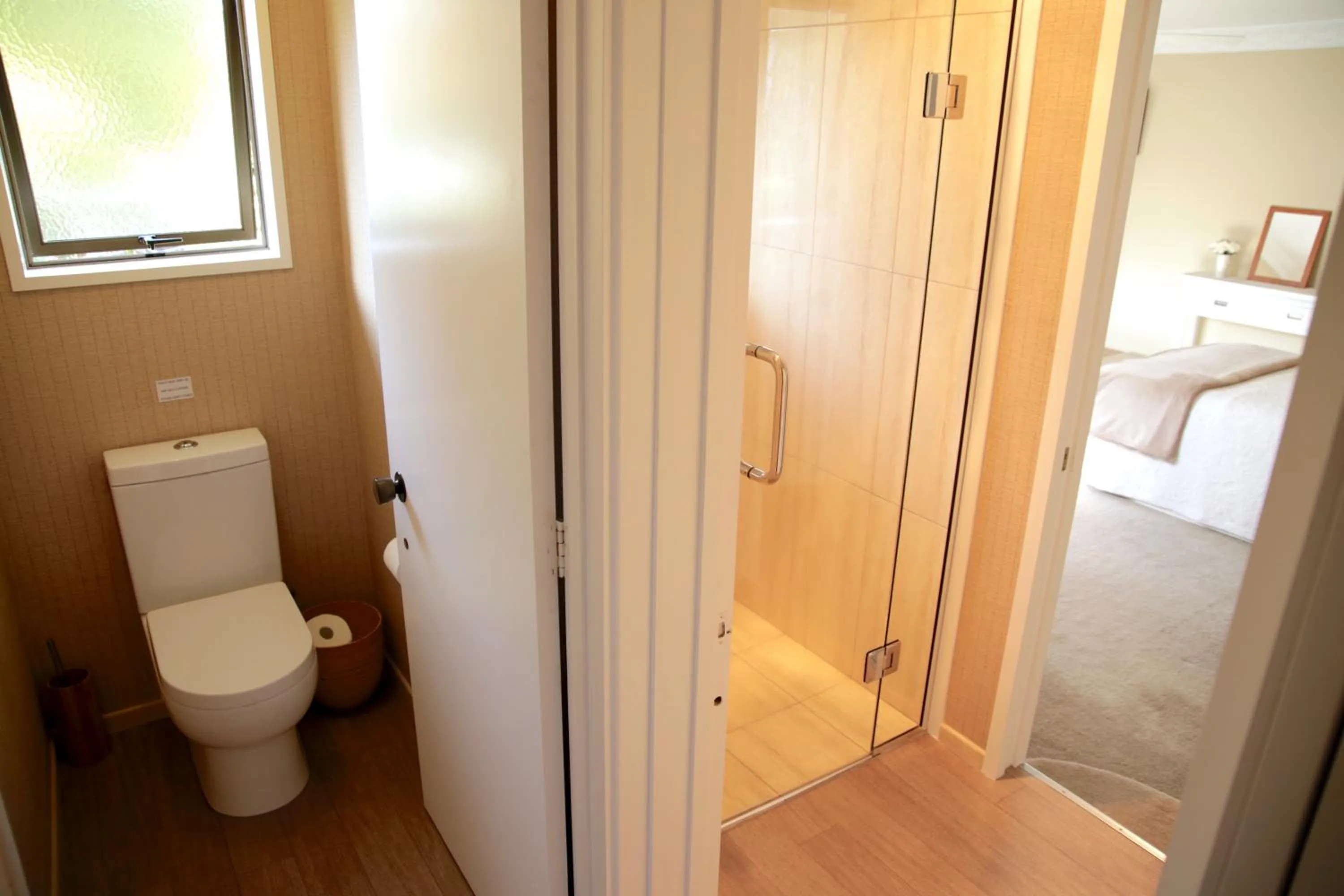 Bathroom in Somersal Bed & Breakfast