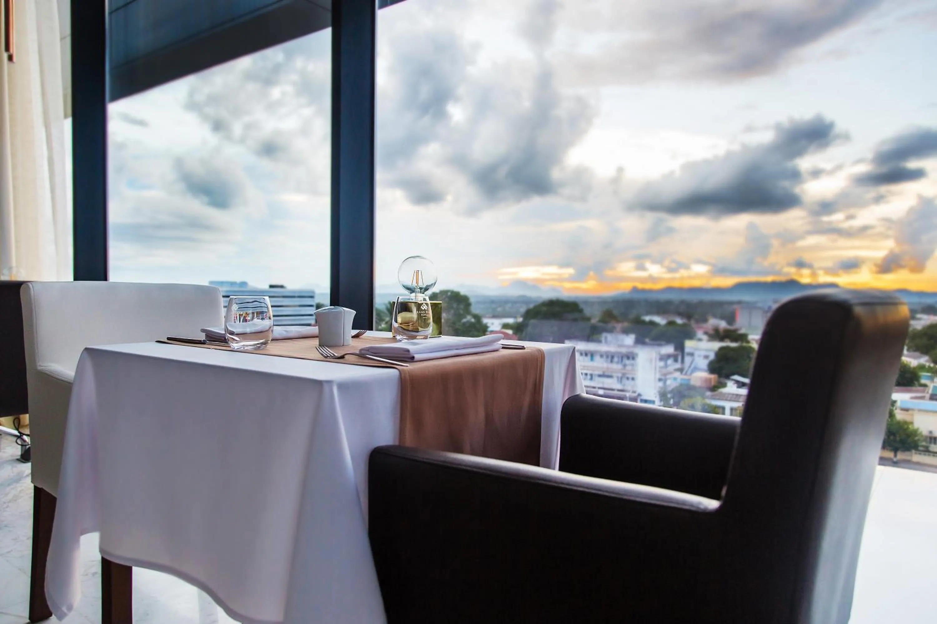 Restaurant/places to eat in Grand Plaza Hotel Nampula