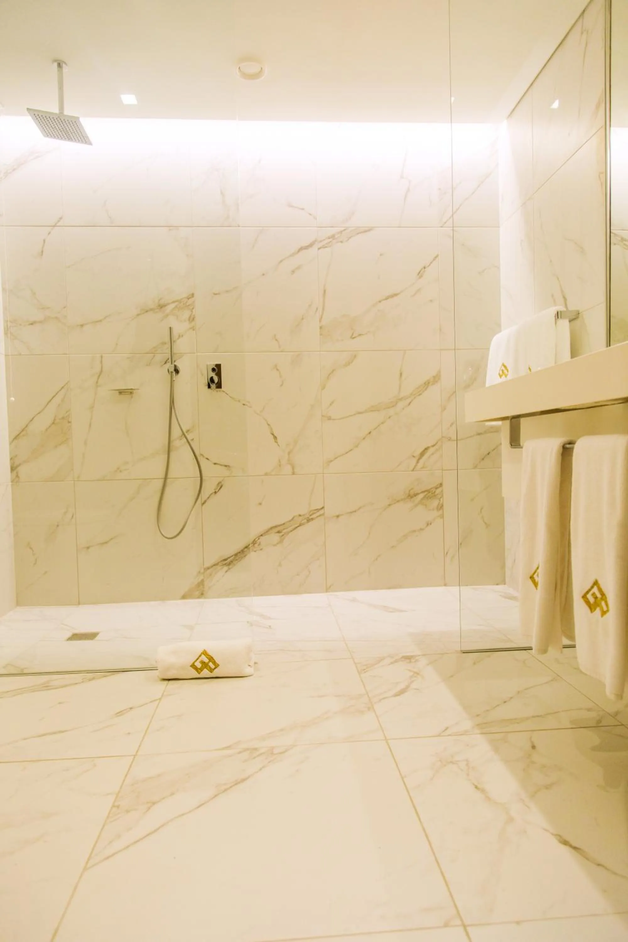 Bathroom in Grand Plaza Hotel Nampula