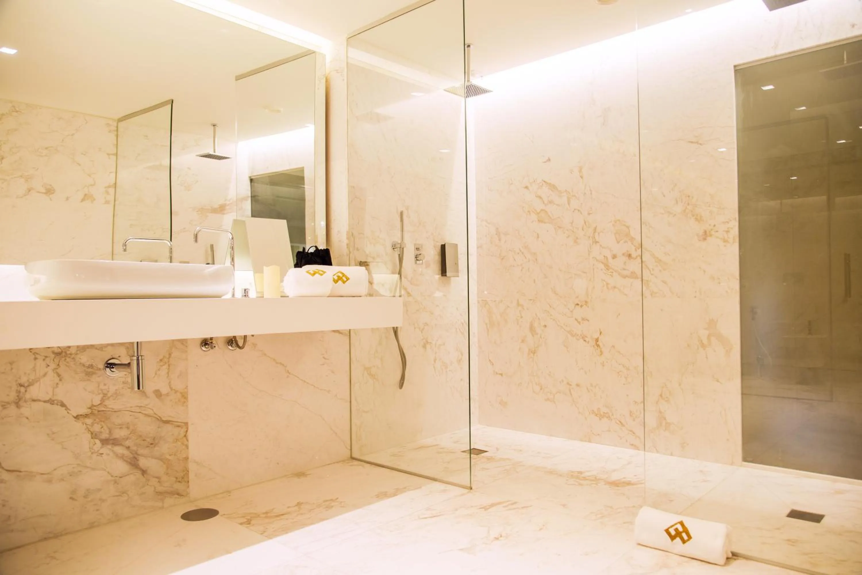 Grand Plaza Hotel Nampula