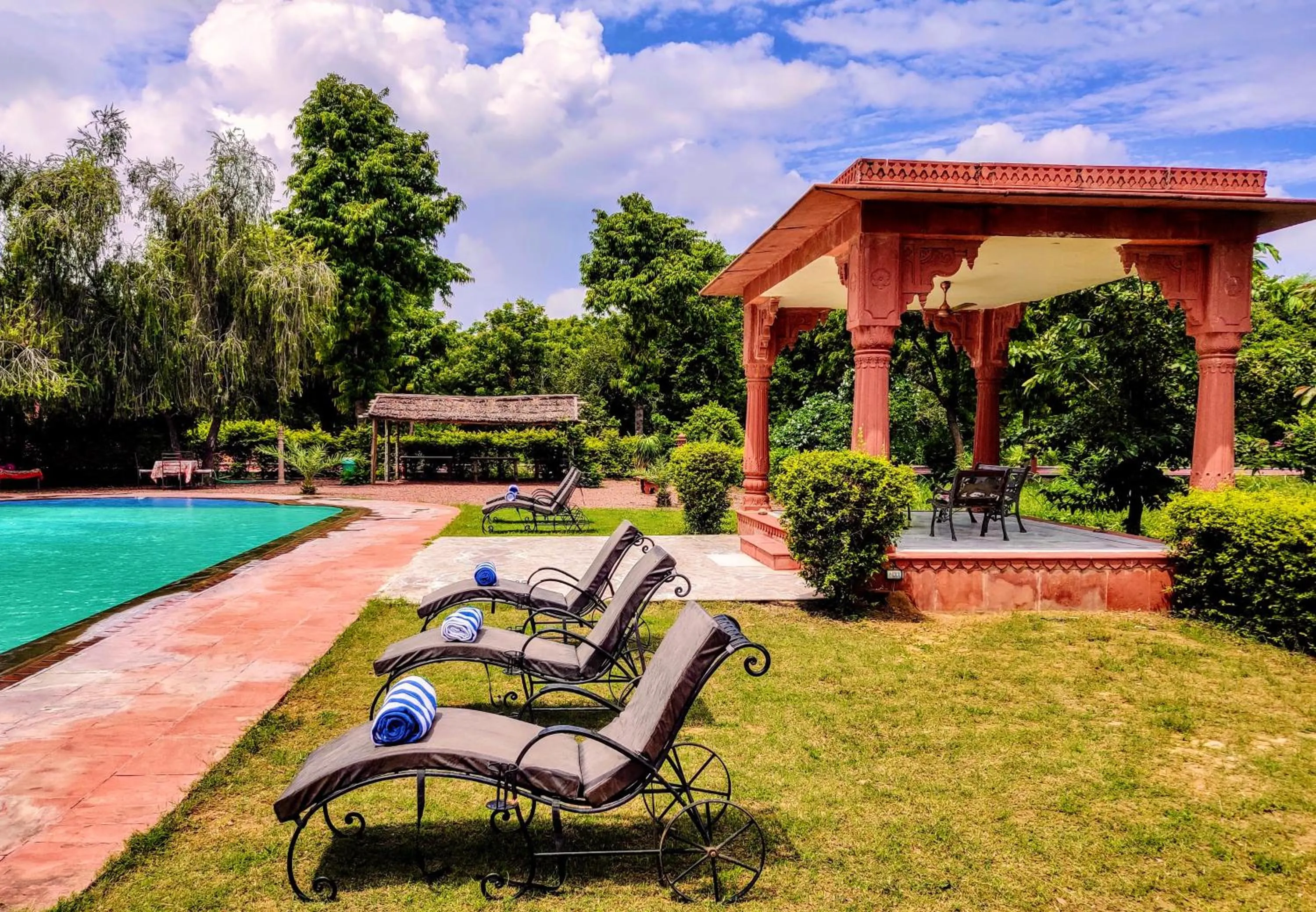 Swimming pool in Umaid Palace - A Lakeside Resort - 25 minutes from Mehandipur Balaji - 20 minutes from Chand Baori Stepwell Abhaneri & 40 minutes from Bhangarh Fort
