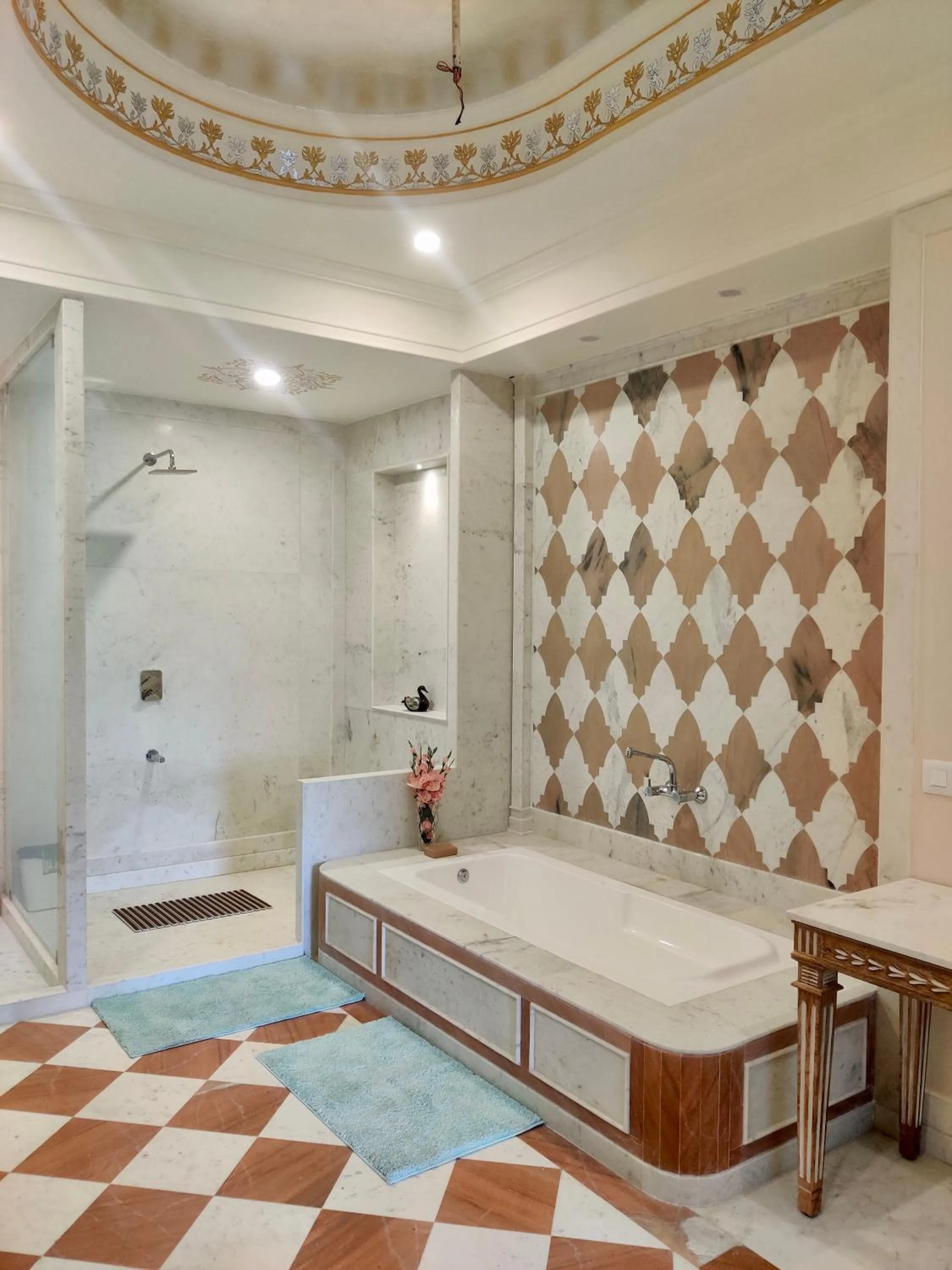 Umaid Palace - A Lakeside Resort - 25 minutes from Mehandipur Balaji - 20 minutes from Chand Baori Stepwell Abhaneri & 40 minutes from Bhangarh Fort