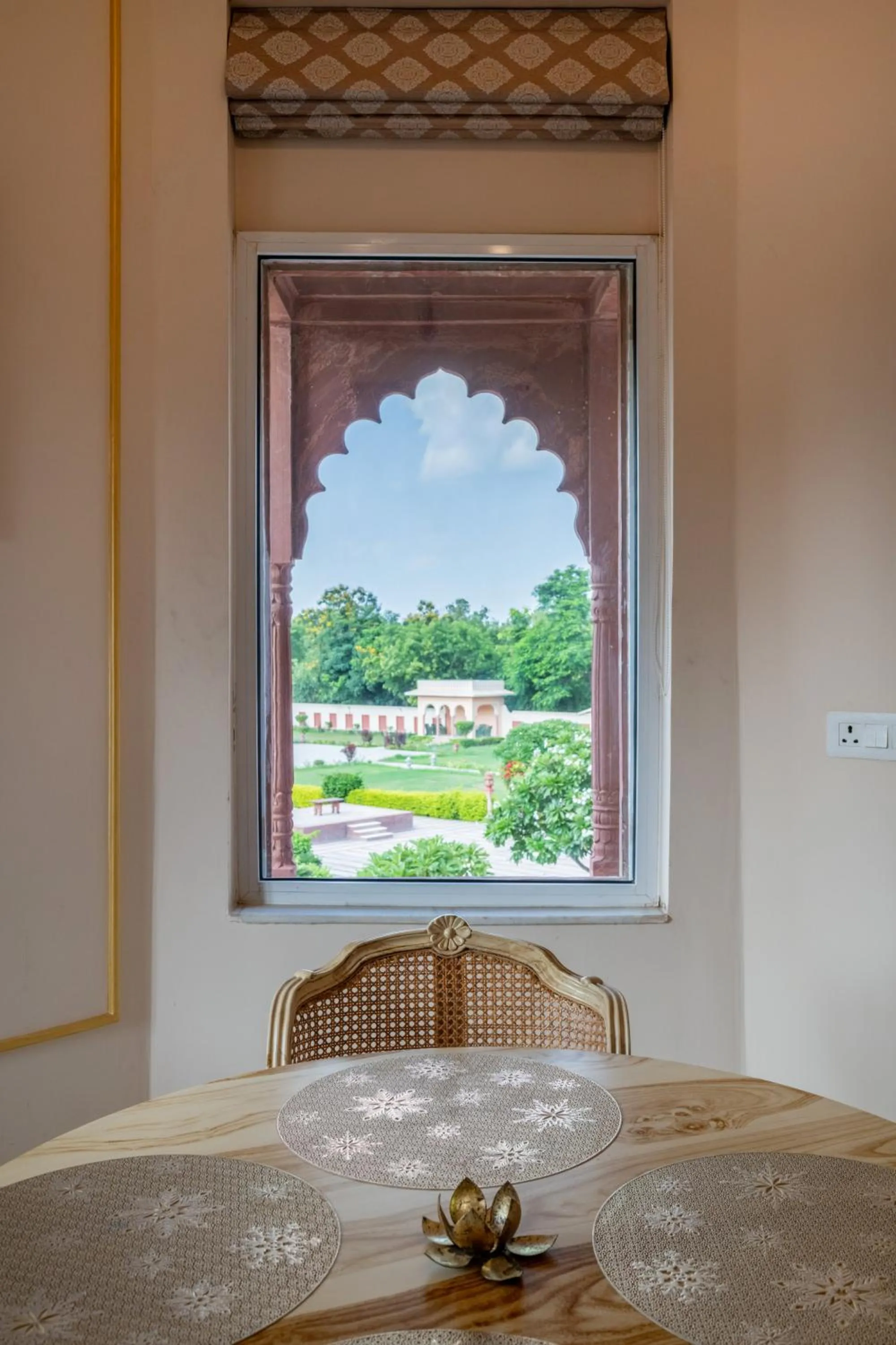 Umaid Palace - A Lakeside Resort - 25 minutes from Mehandipur Balaji - 20 minutes from Chand Baori Stepwell Abhaneri & 40 minutes from Bhangarh Fort