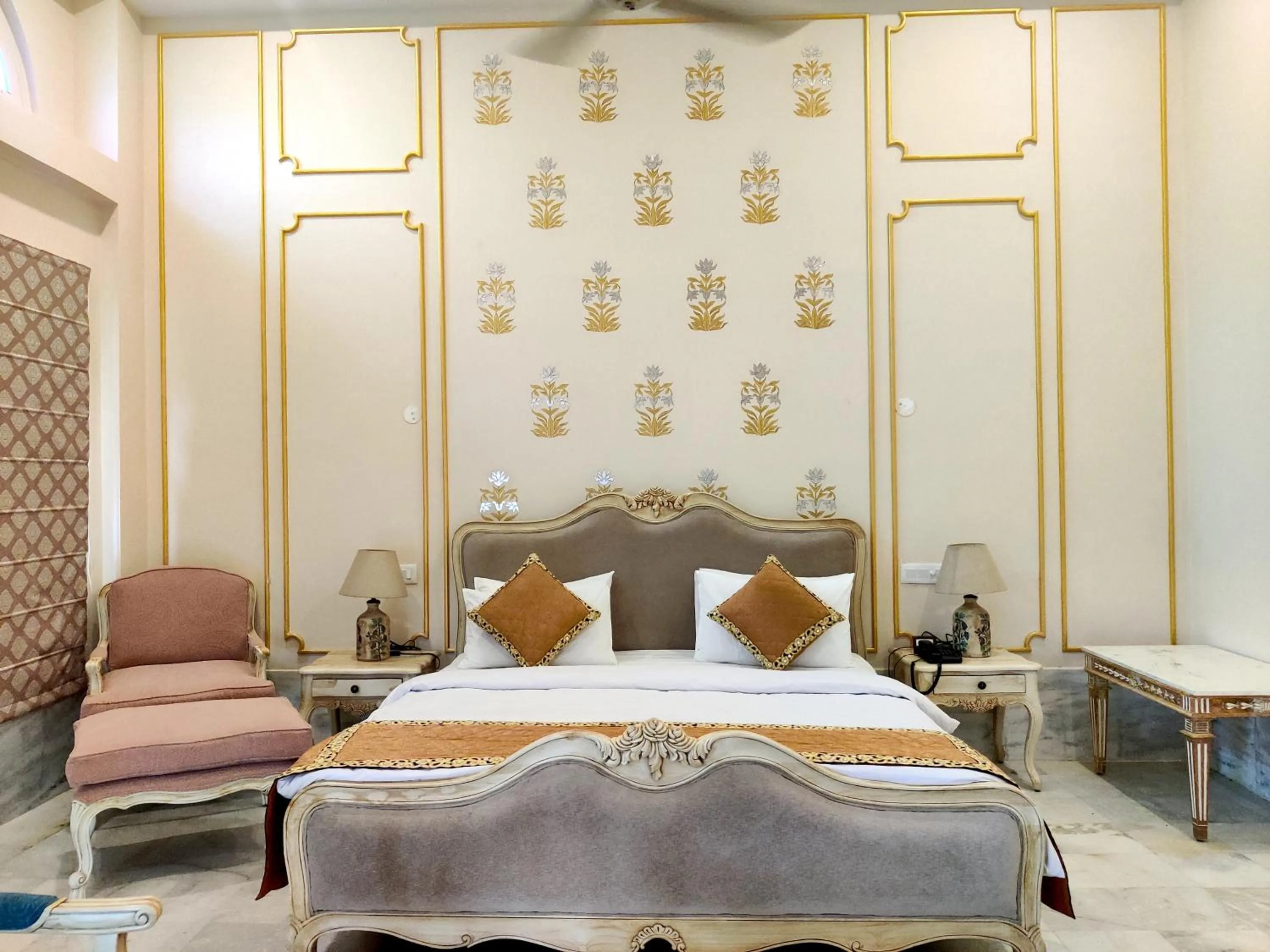 Bed in Umaid Palace - A Lakeside Resort - 25 minutes from Mehandipur Balaji - 20 minutes from Chand Baori Stepwell Abhaneri & 40 minutes from Bhangarh Fort