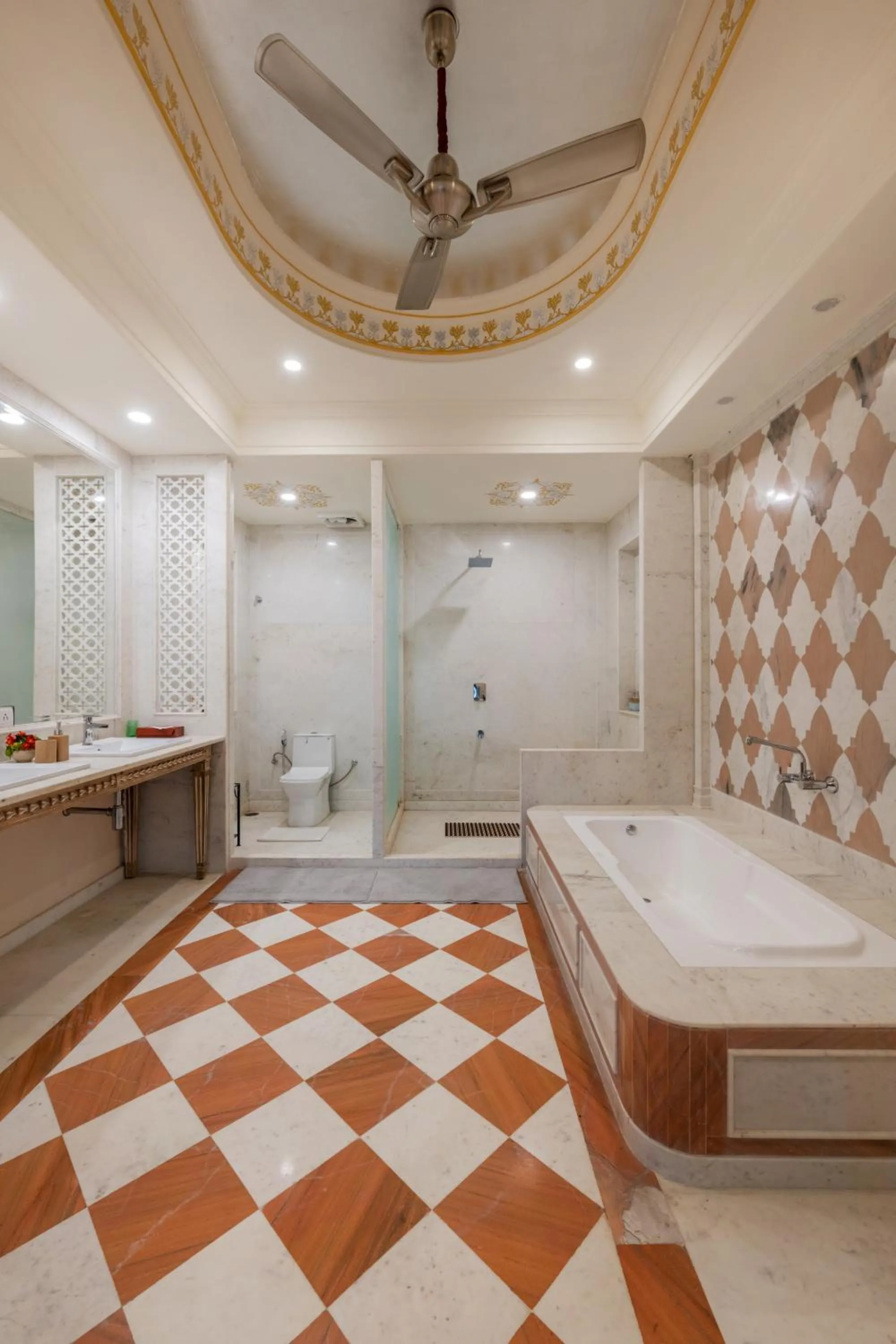 Umaid Palace - A Lakeside Resort - 25 minutes from Mehandipur Balaji - 20 minutes from Chand Baori Stepwell Abhaneri & 40 minutes from Bhangarh Fort