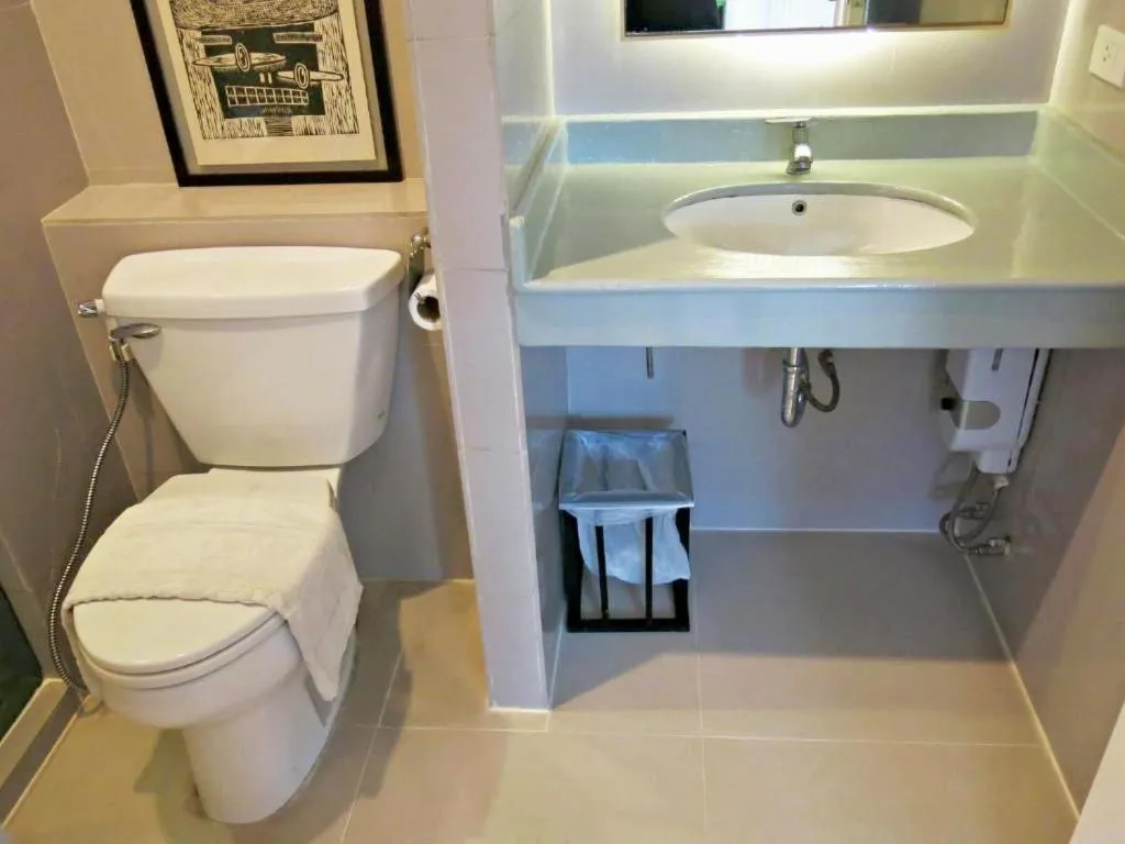 Toilet in Khuang Singh Residence & Hotel Chiangmai