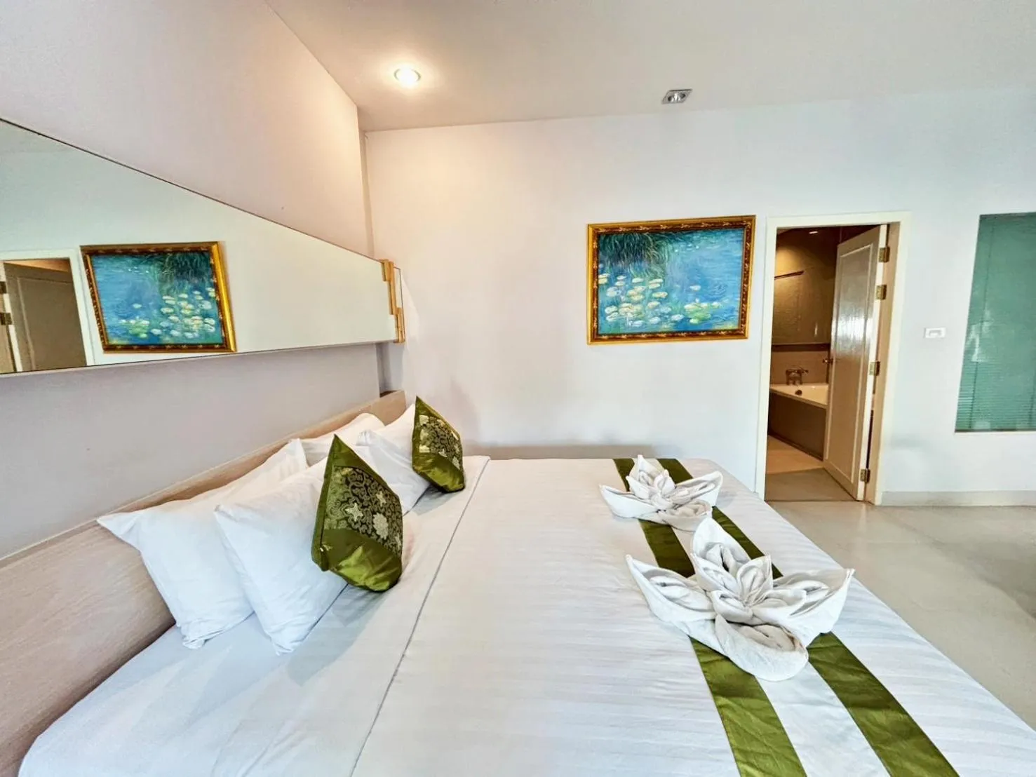 Bed in Khuang Singh Residence & Hotel Chiangmai