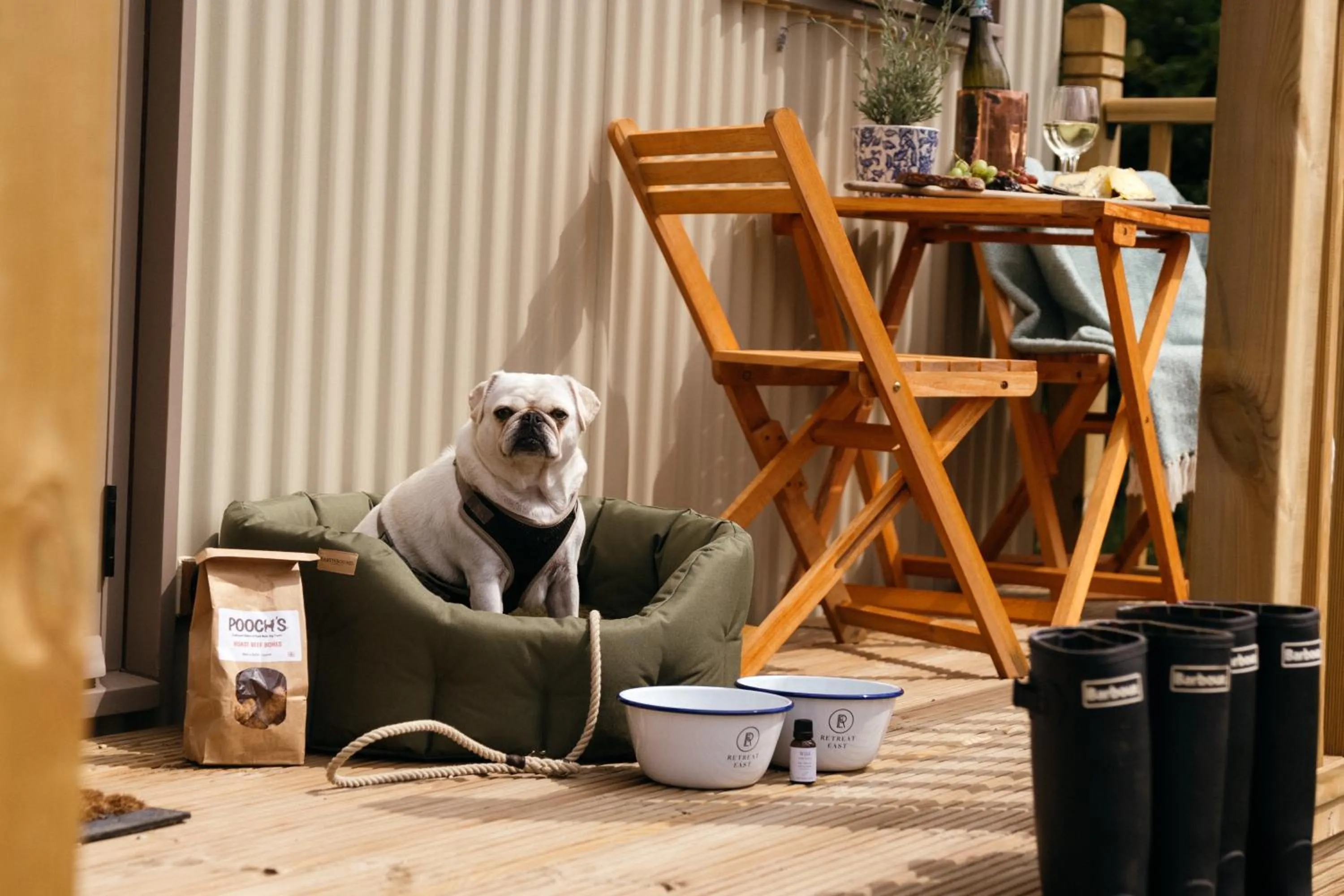 Pets in Retreat East