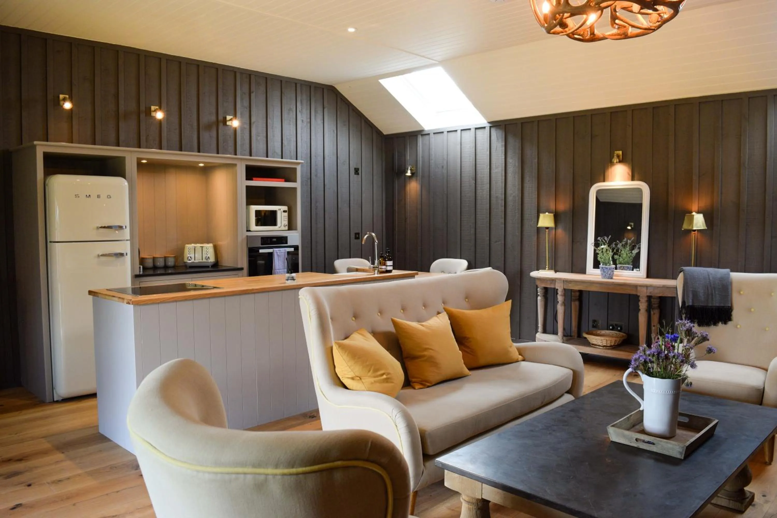 Living room in Retreat East