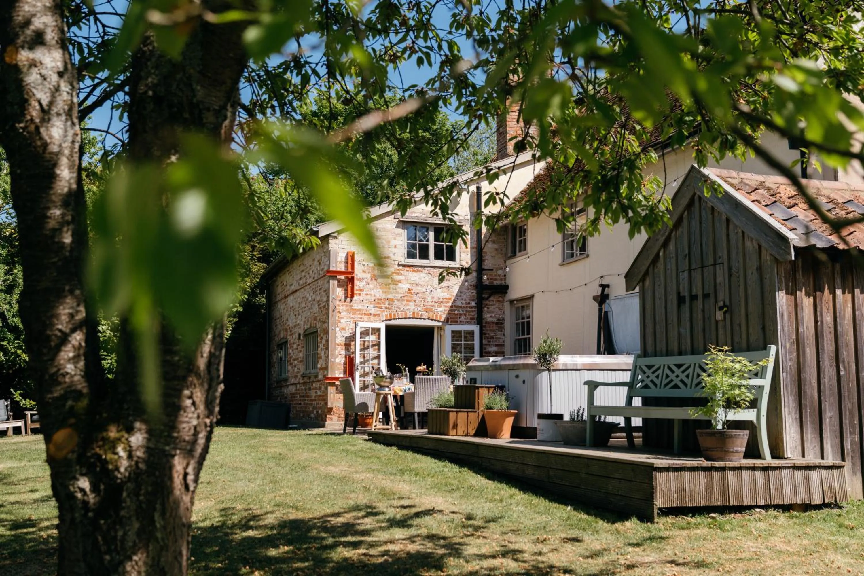 Hot Tub in Retreat East