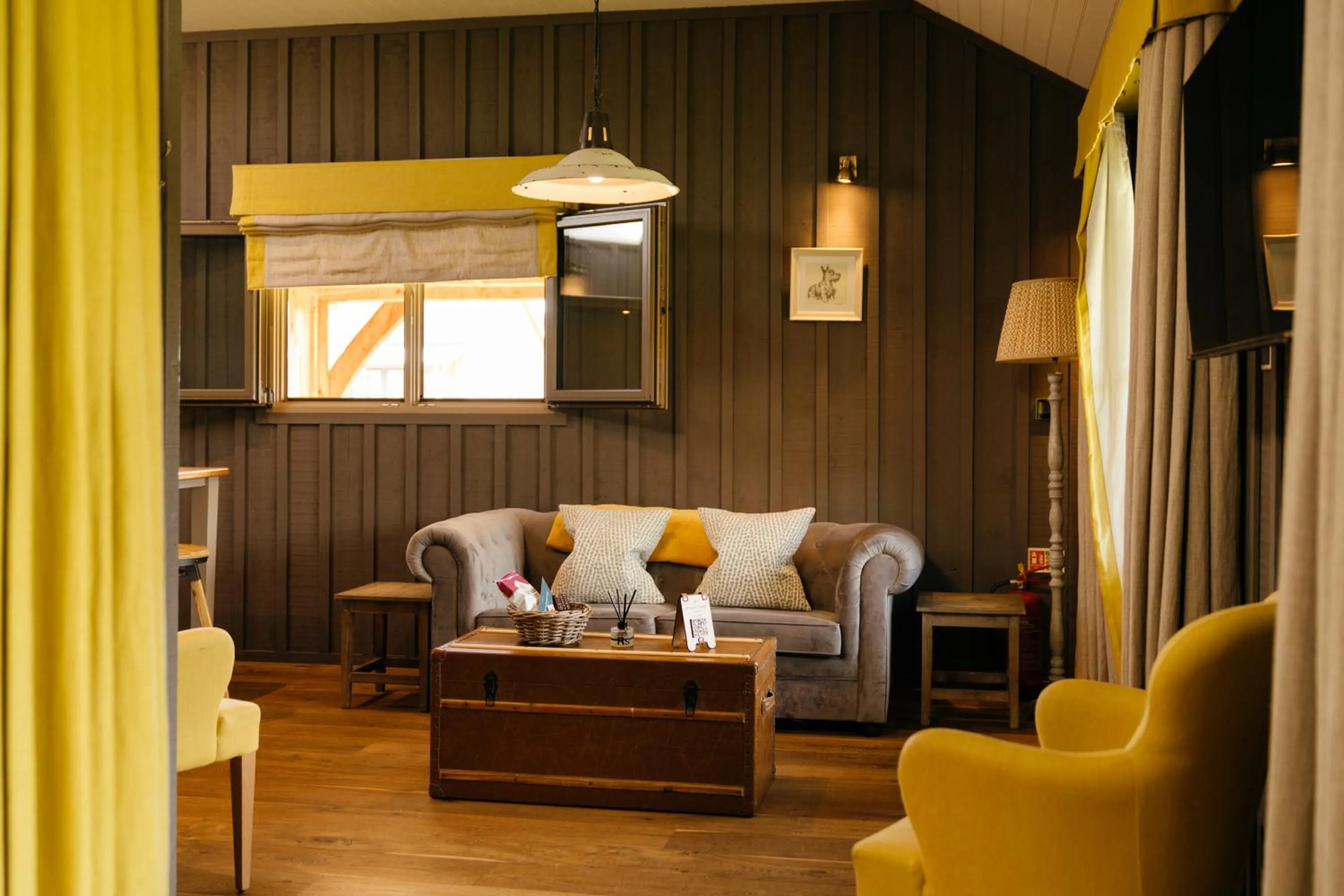 Living room in Retreat East