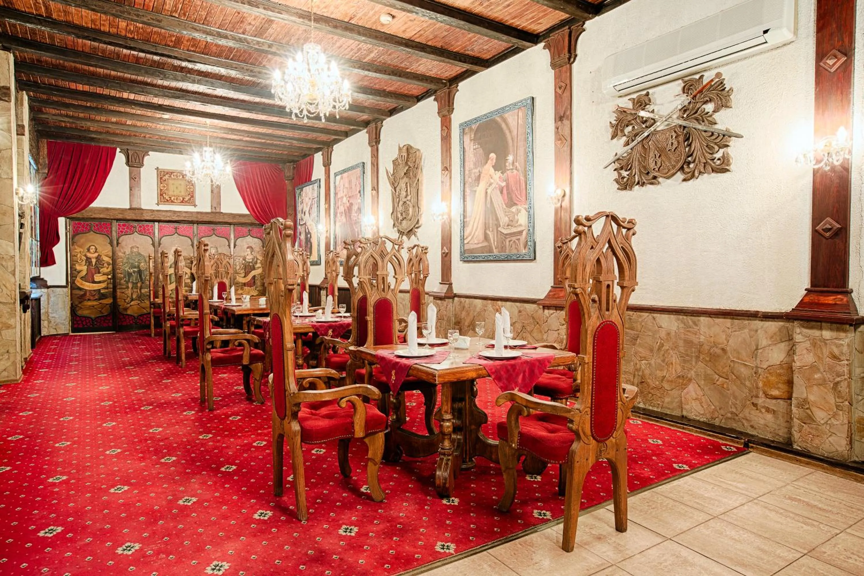 Restaurant/places to eat in Britaniya