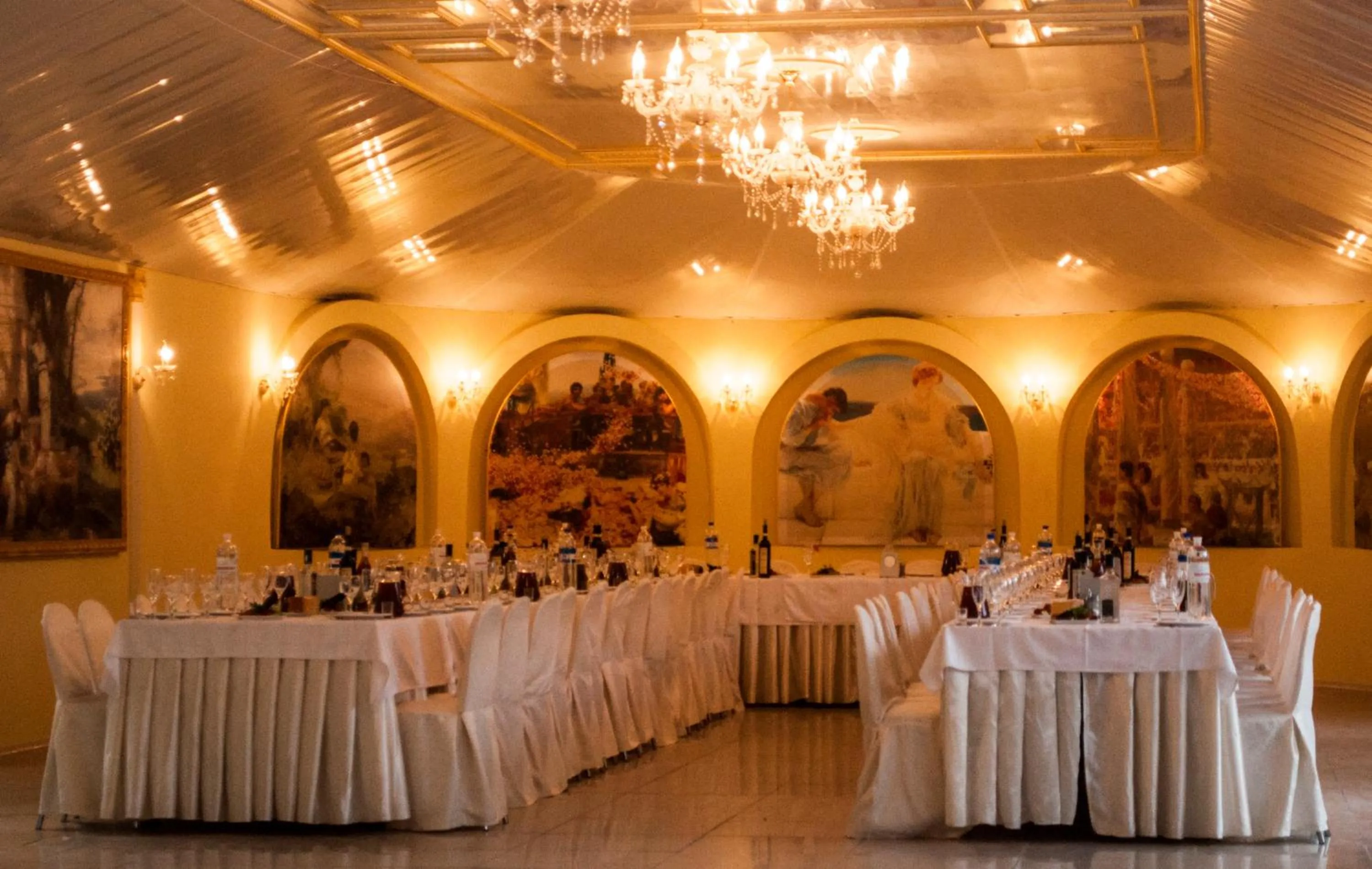 Banquet/Function facilities in Britaniya