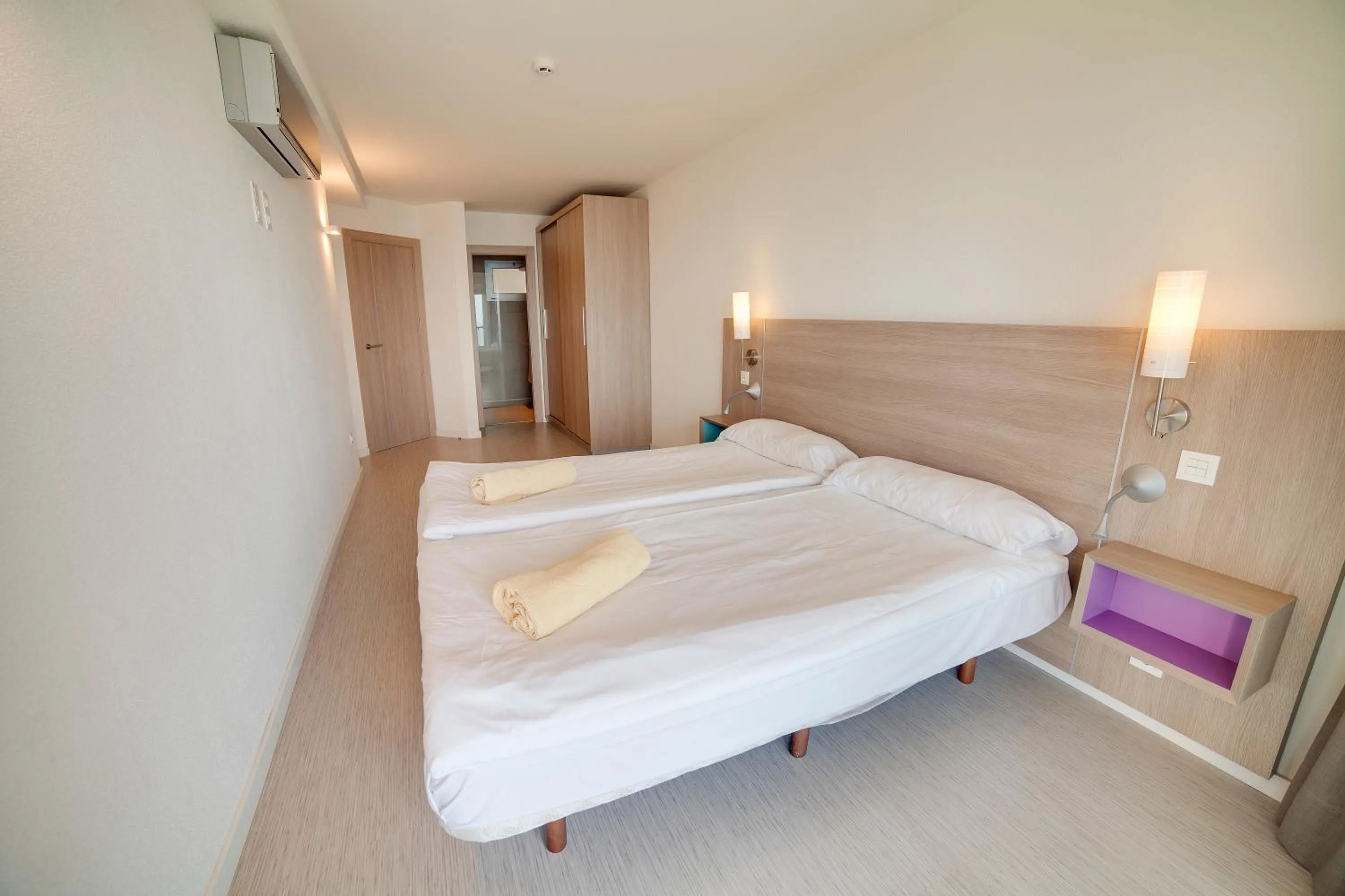 Bed in Riviera Vista