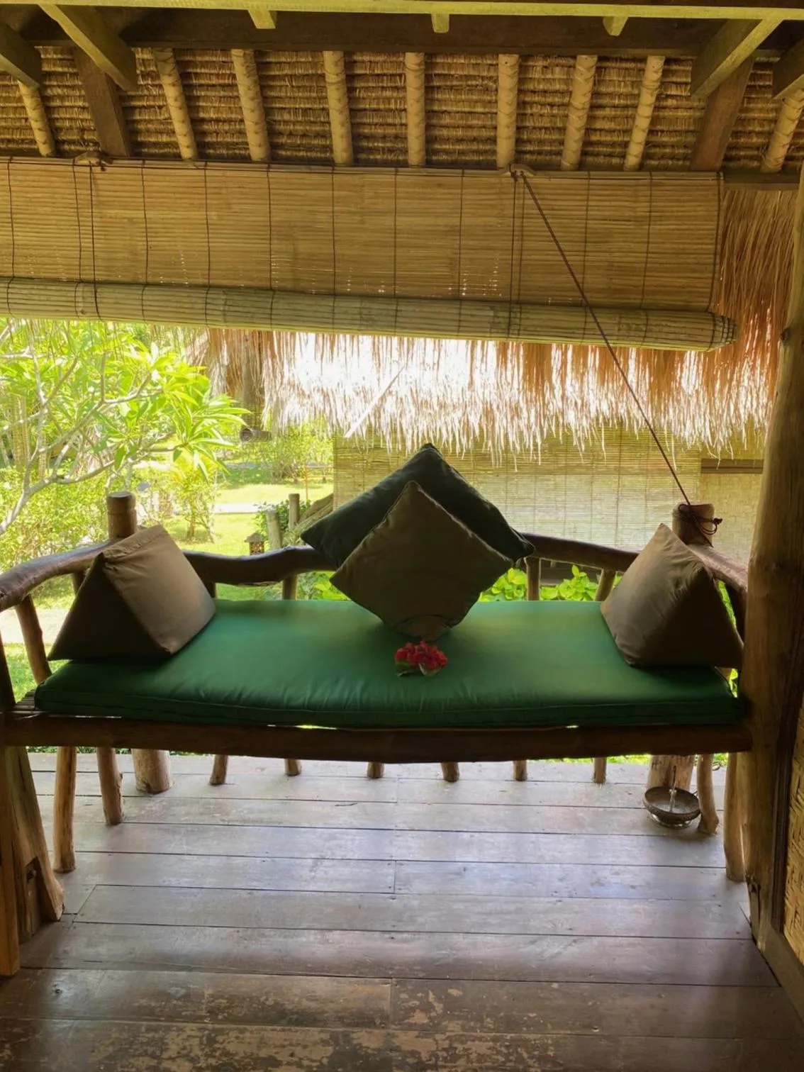 Flower Bud Bungalow Balangan