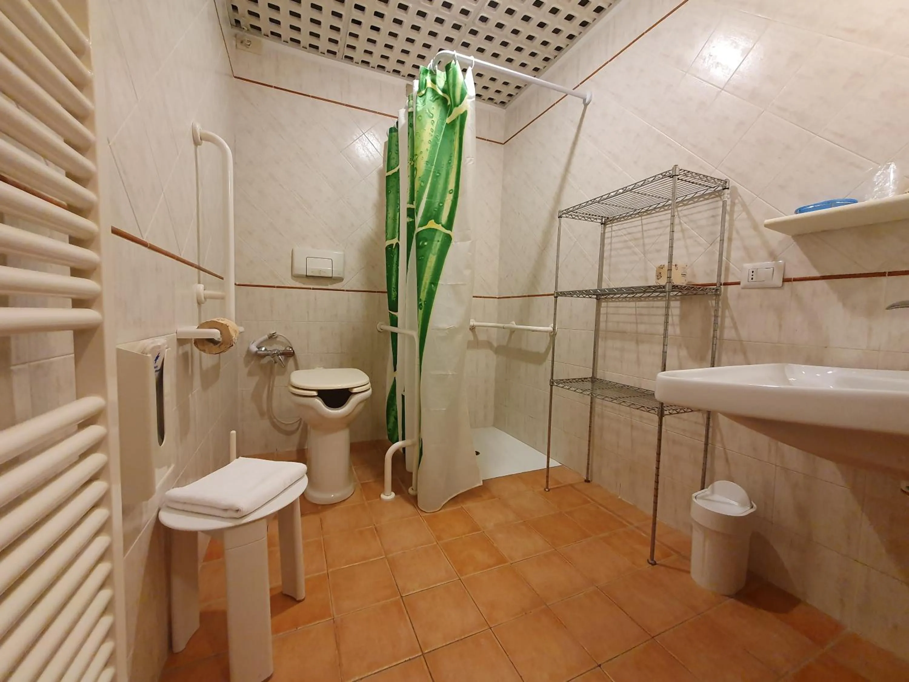 Bathroom in Residence Le Meridiane