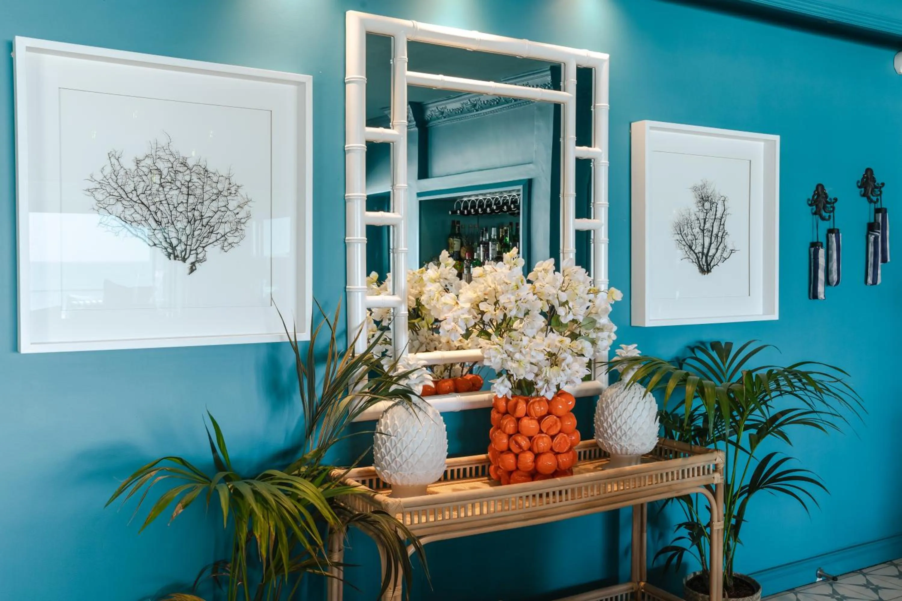 Decorative detail in Last Word Long Beach