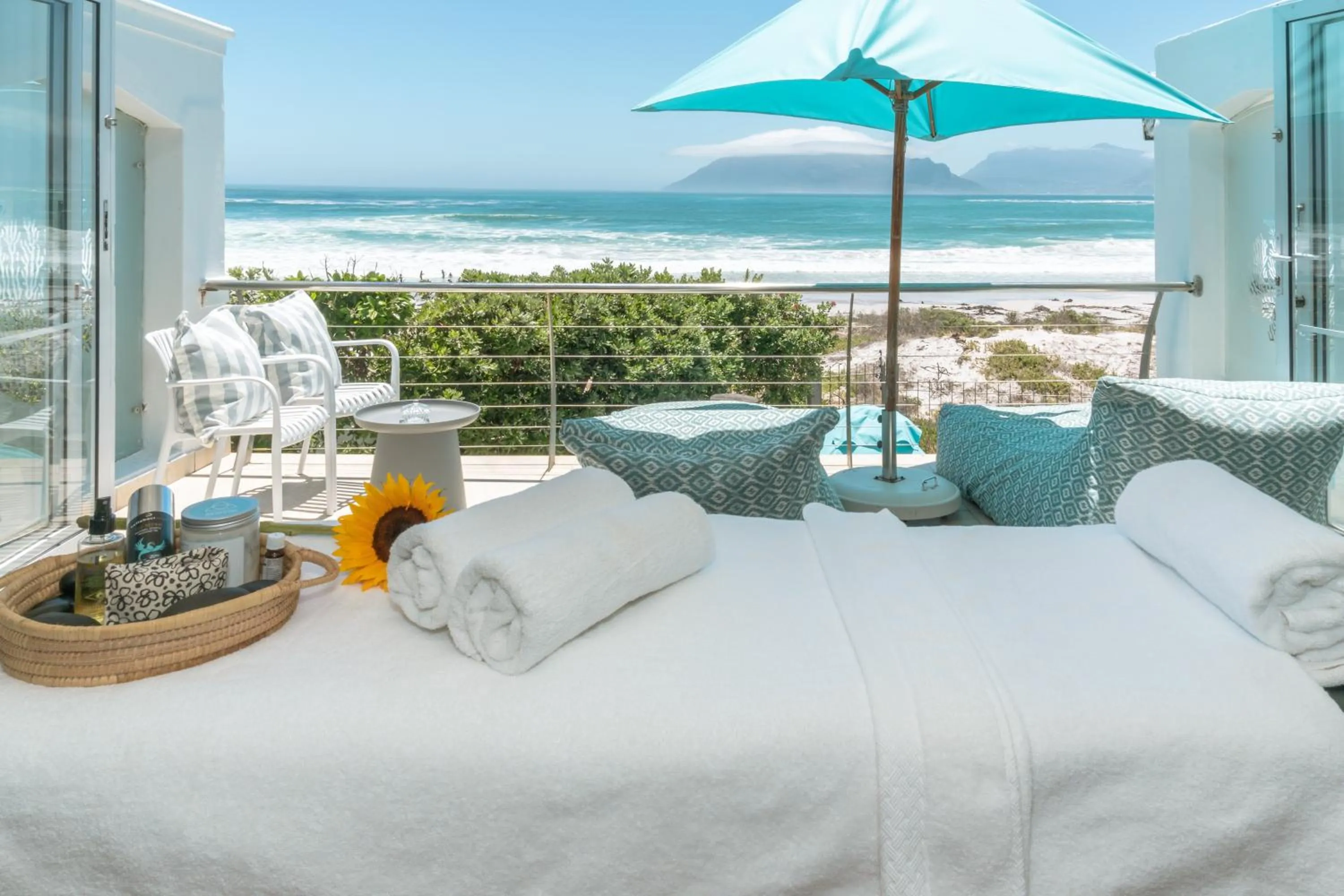 Massage, Bed in Last Word Long Beach