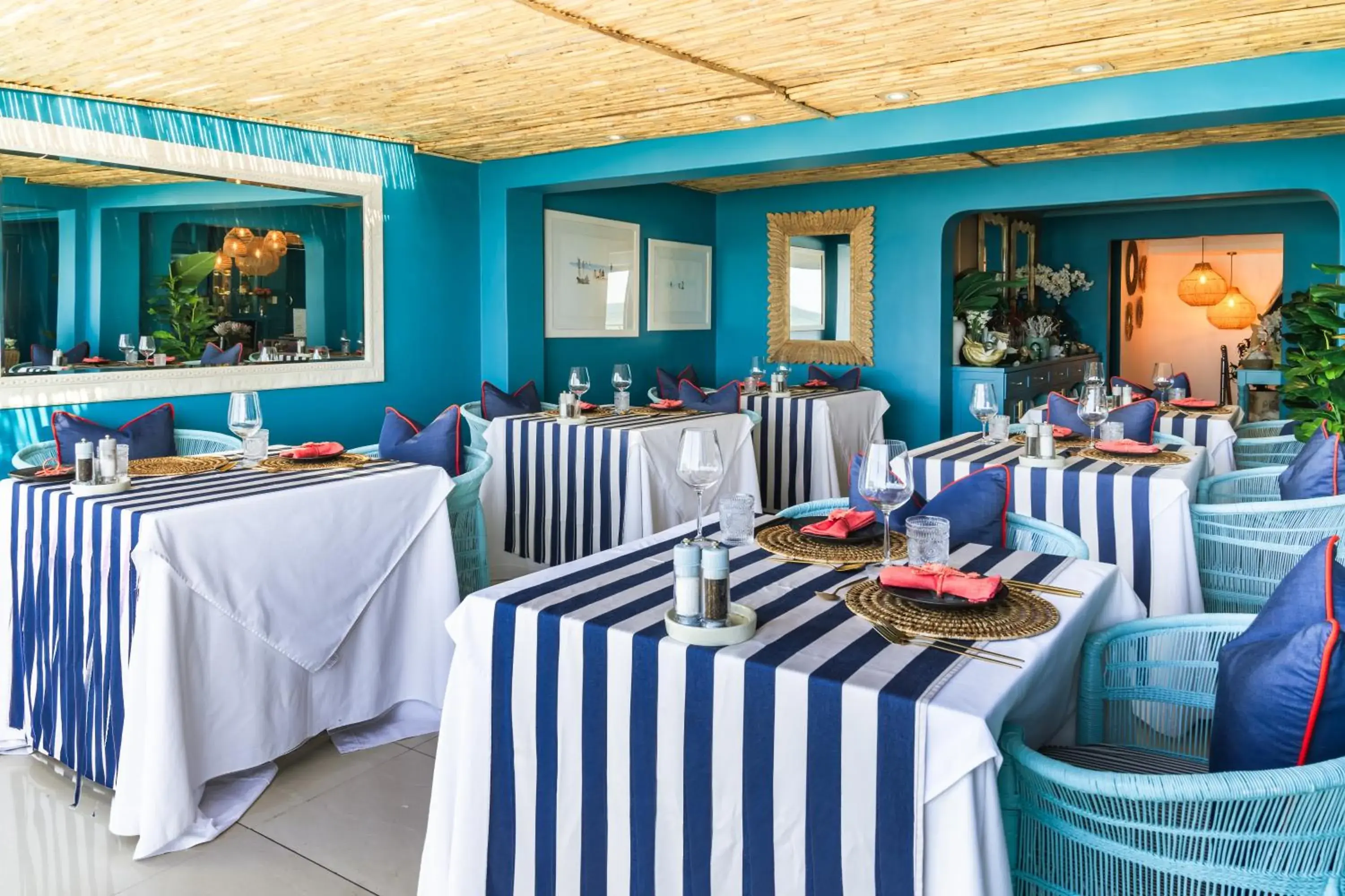 Restaurant/places to eat in Last Word Long Beach Restaurant/places to eat in Last Word Long Beach