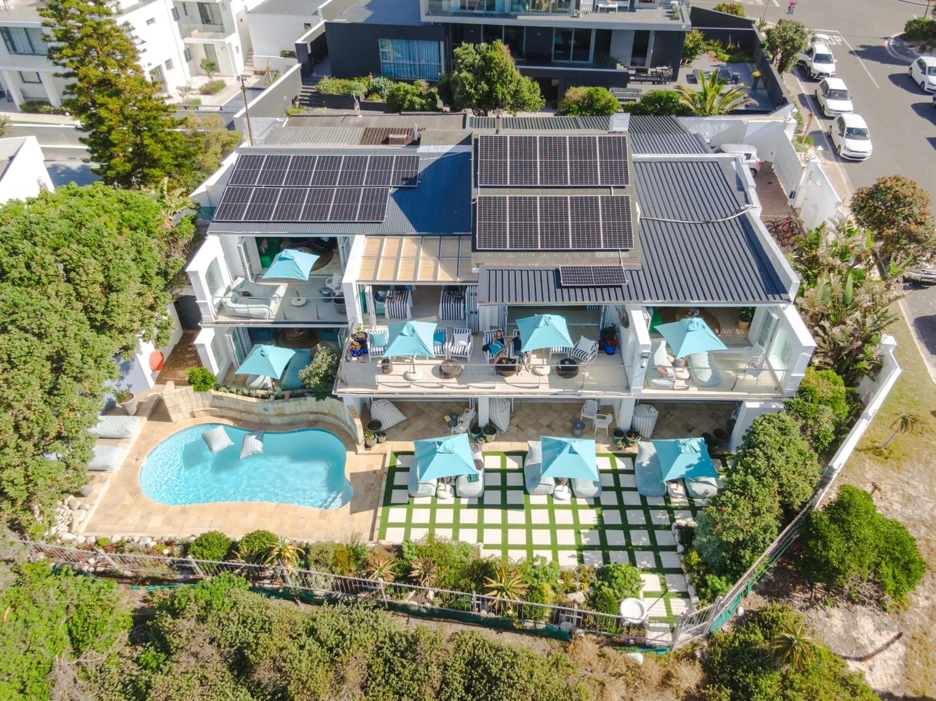 Property building in Last Word Long Beach