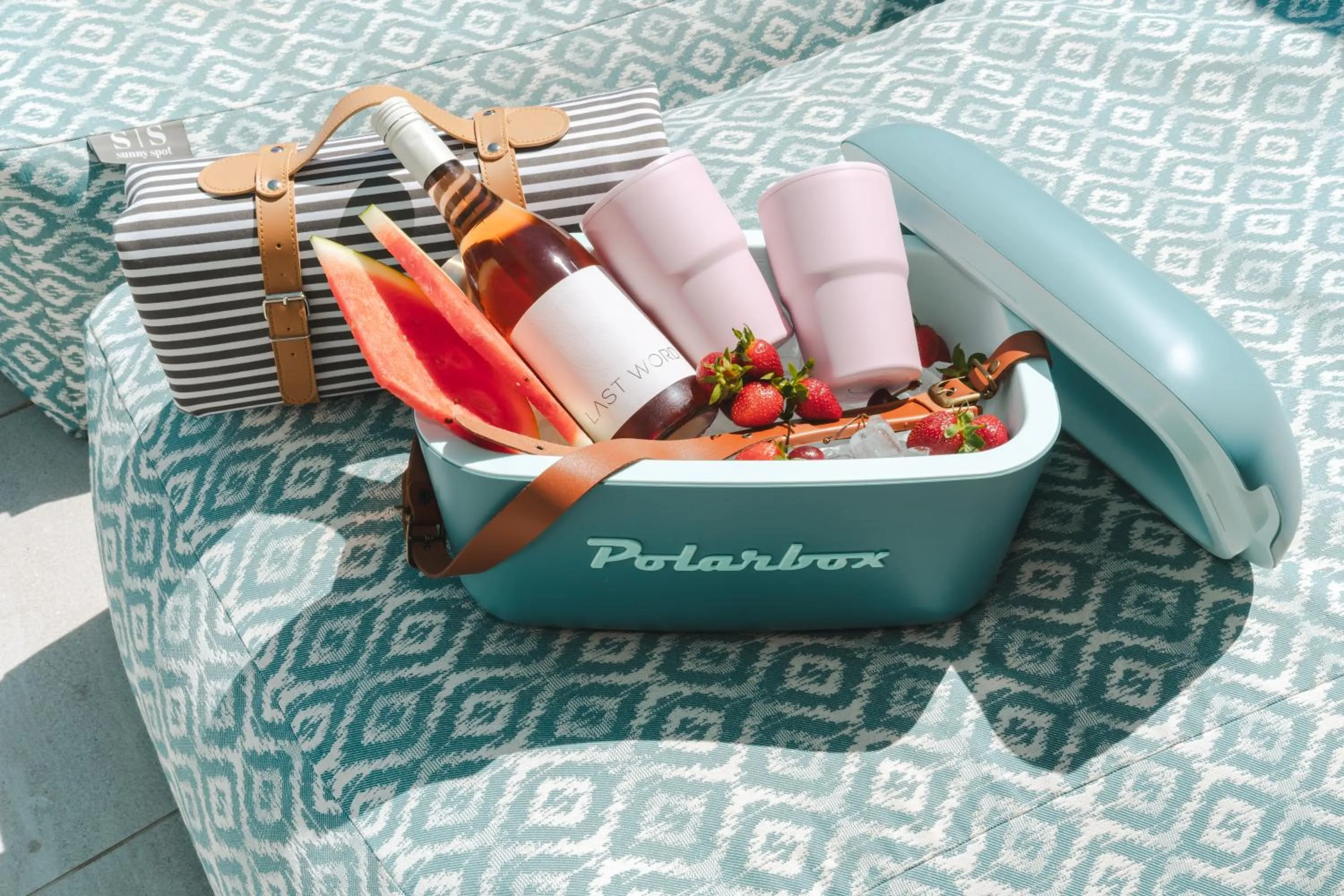 Food and drinks in Last Word Long Beach