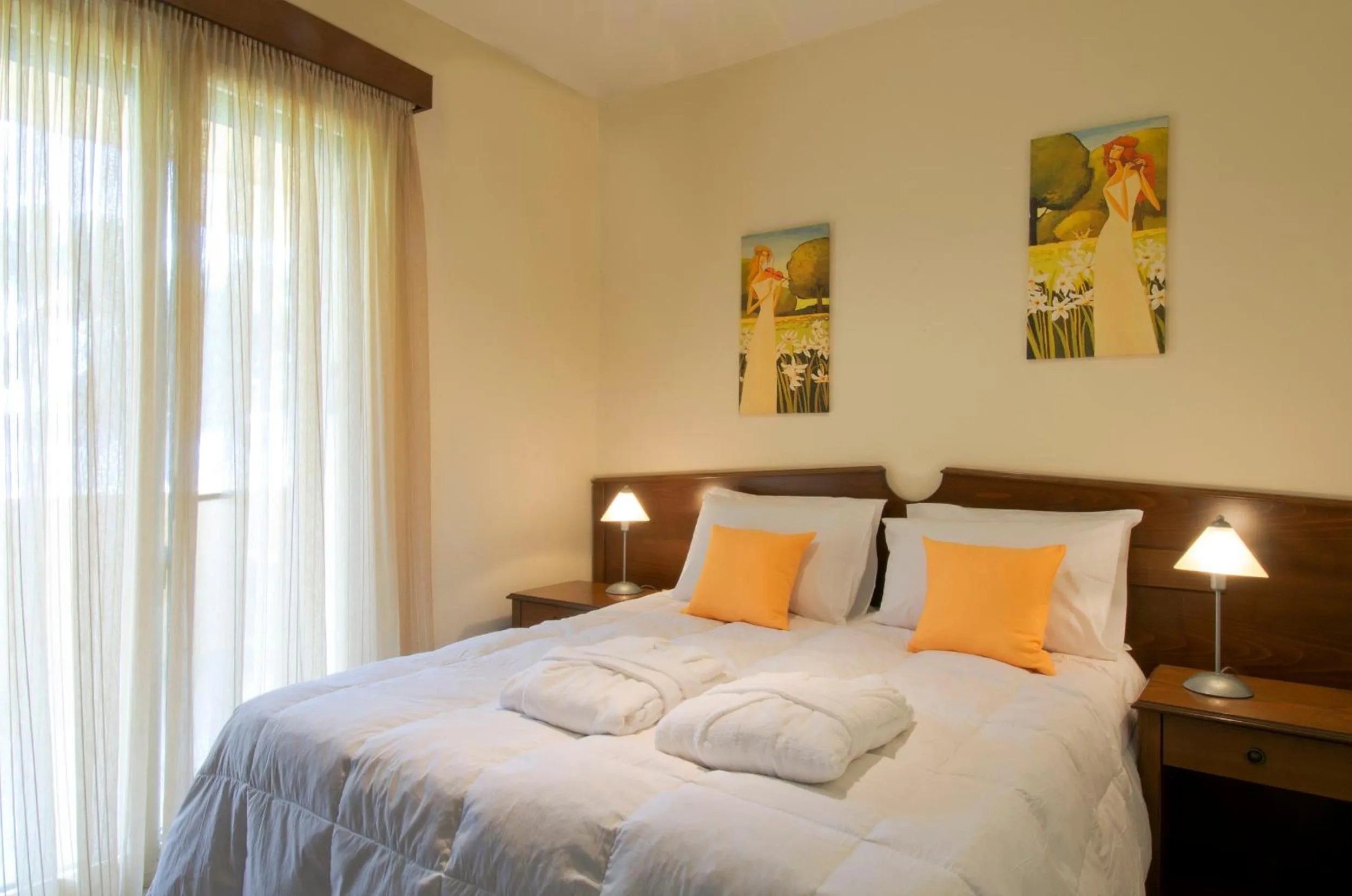 Bedroom in Makis Inn Resort