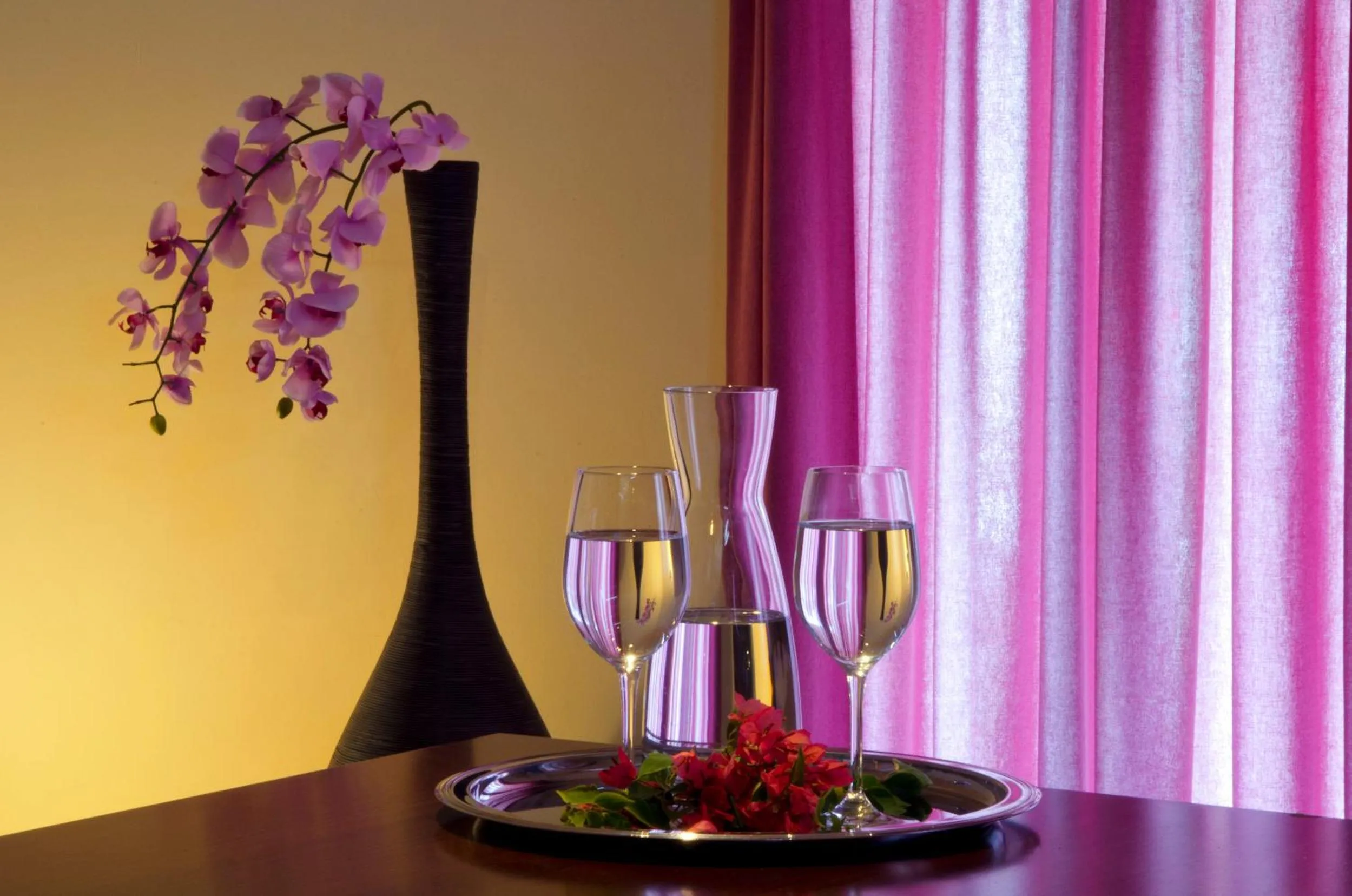 Decorative detail in Makis Inn Resort