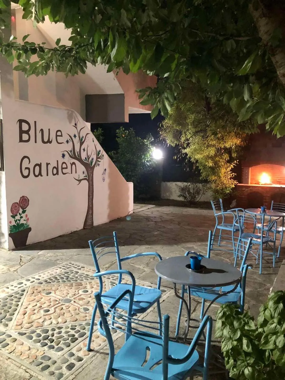 Blue Garden Inn