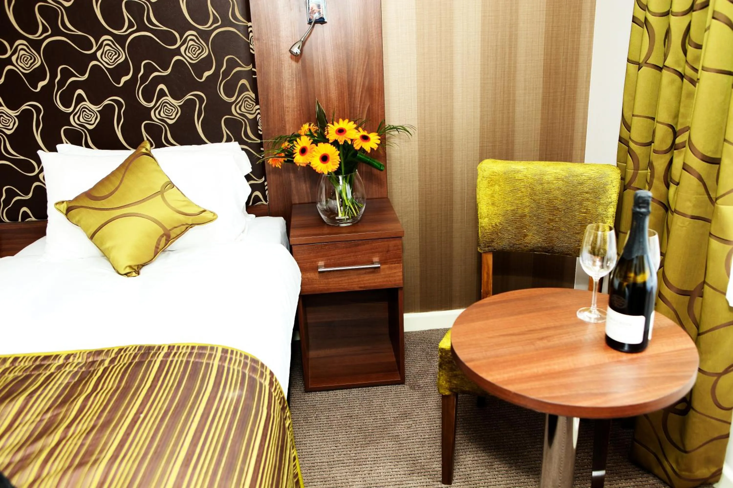 Bed, Seating Area in The Collection Hotel Birmingham