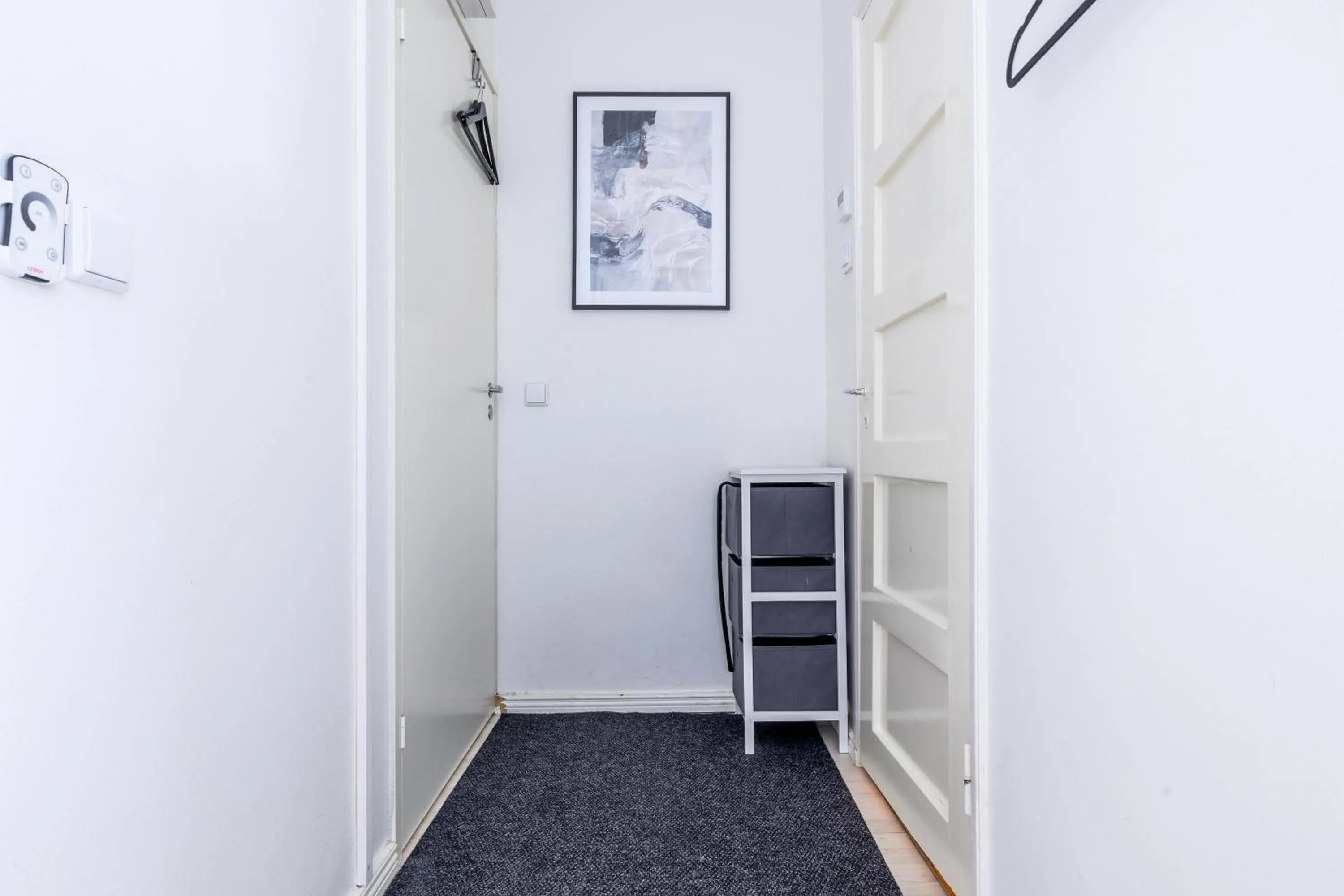 Facade/entrance in Sailor`s Apartment