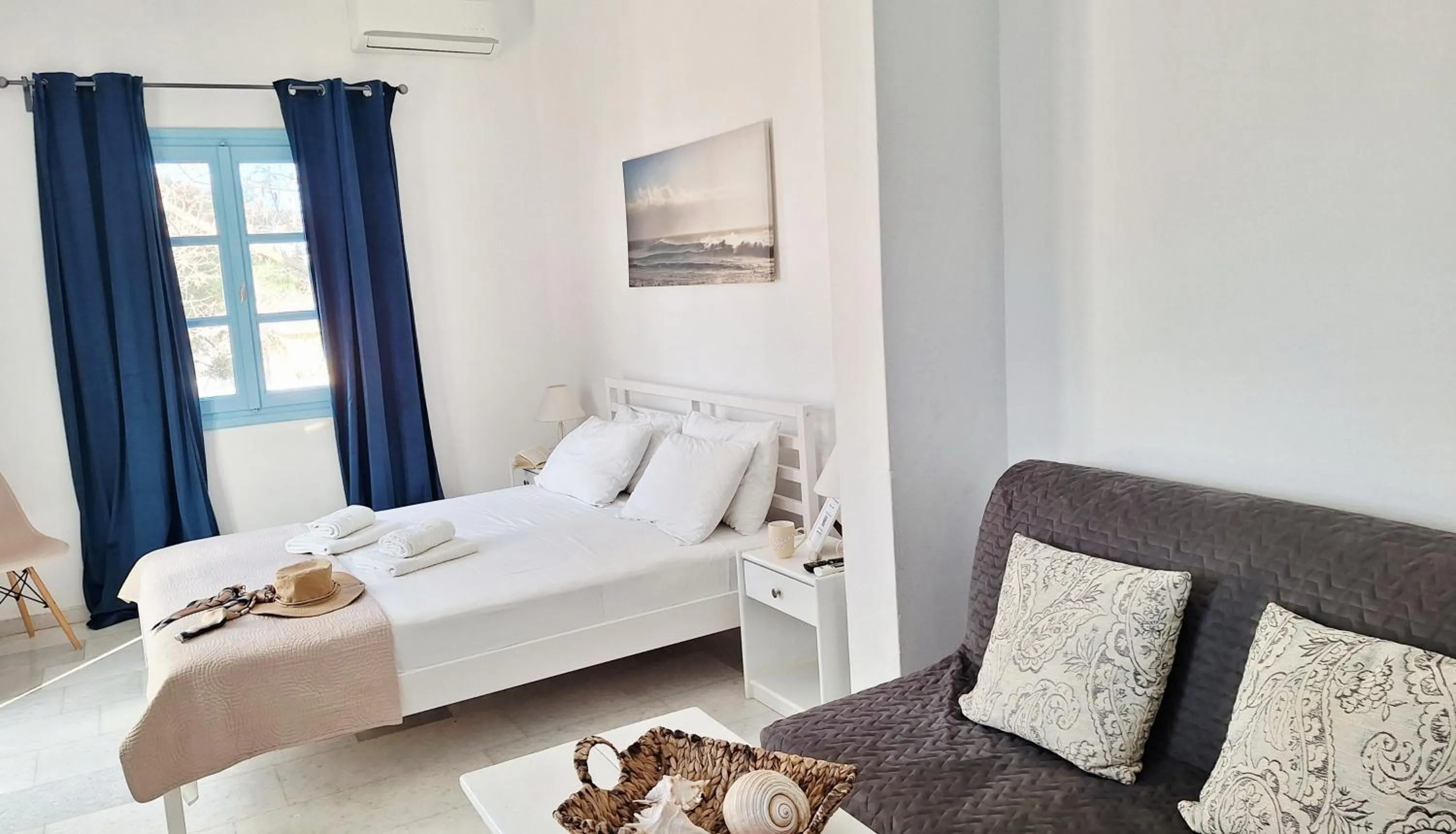 Bedroom, Bed in Giannakis Filoxenia