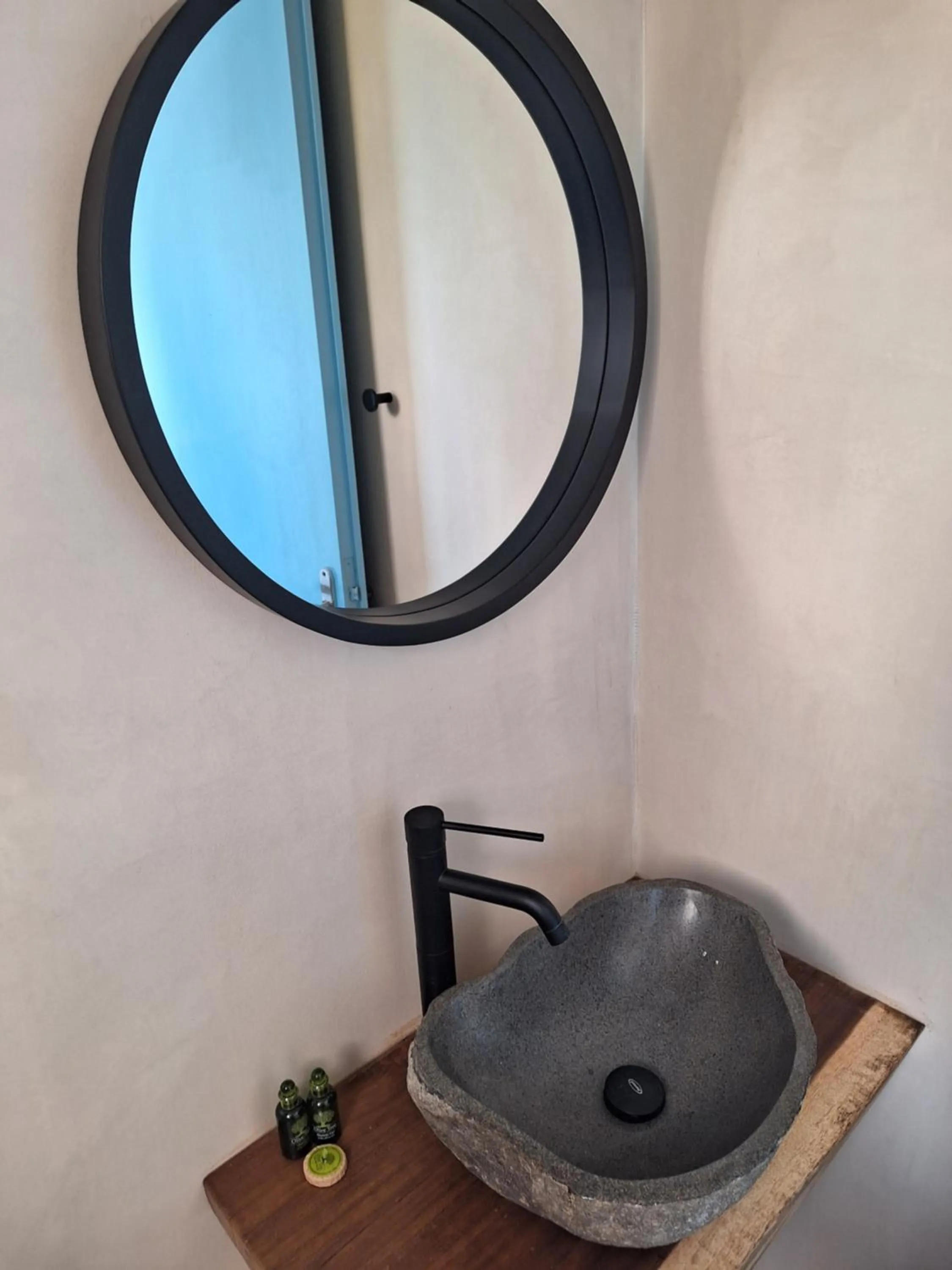 Bathroom in Giannakis Filoxenia
