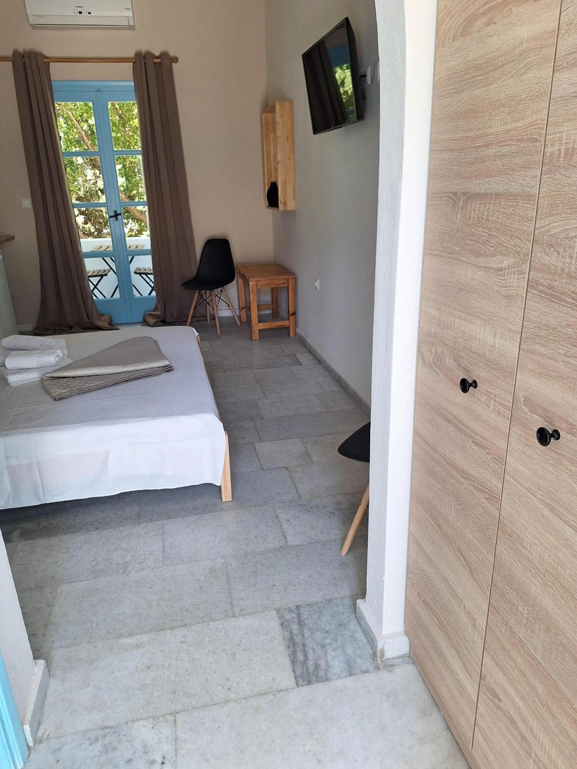 Bedroom, Bed in Giannakis Filoxenia