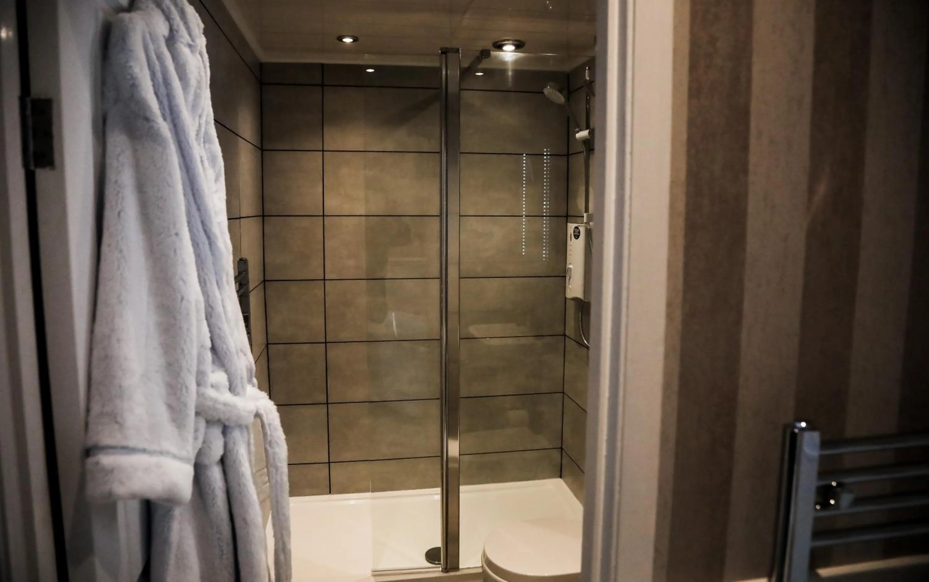 Shower in Cumbria Park Hotel