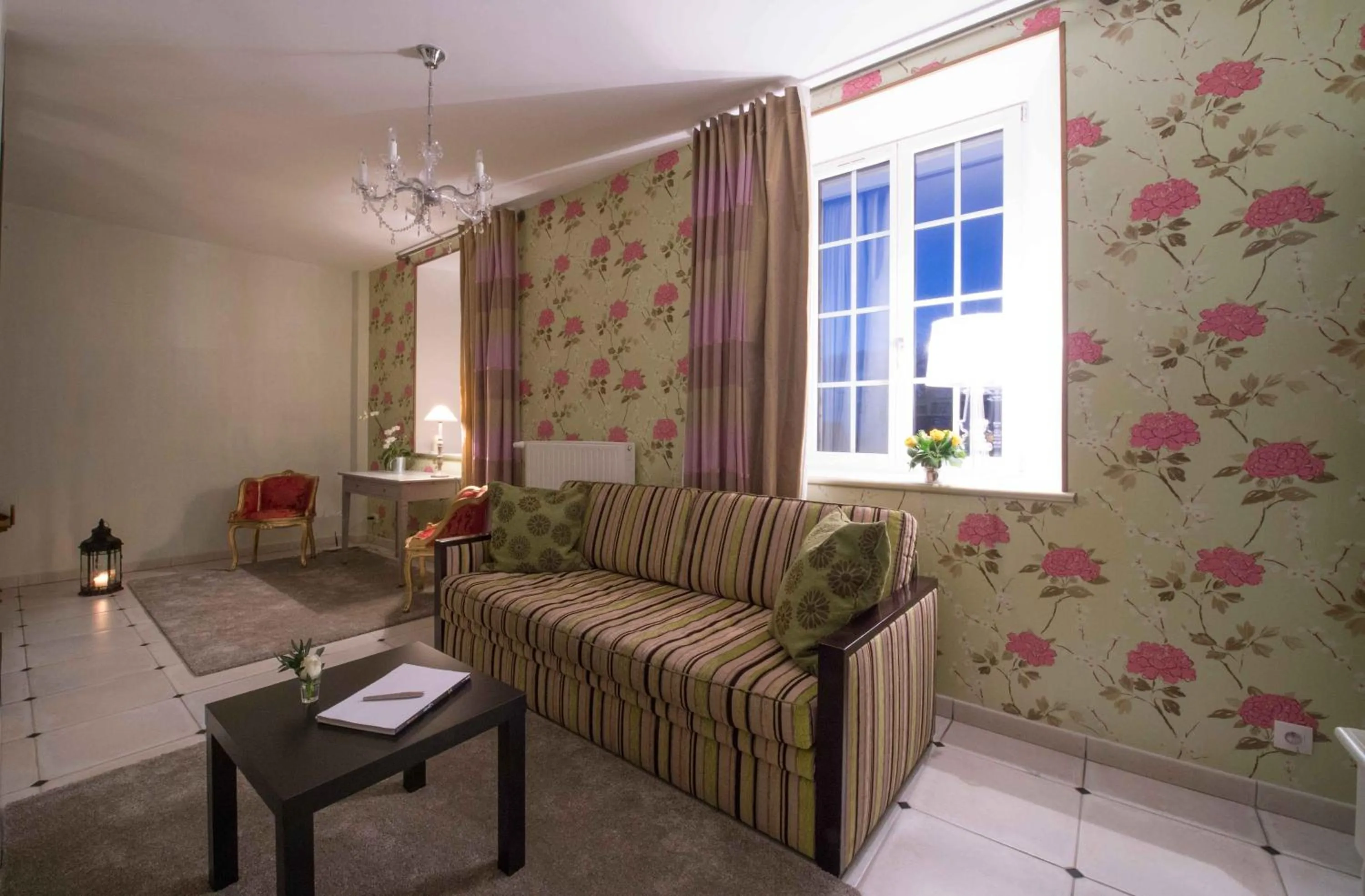 TV and multimedia in Le Mascaret - Restaurant Hotel Spa - Teritoria