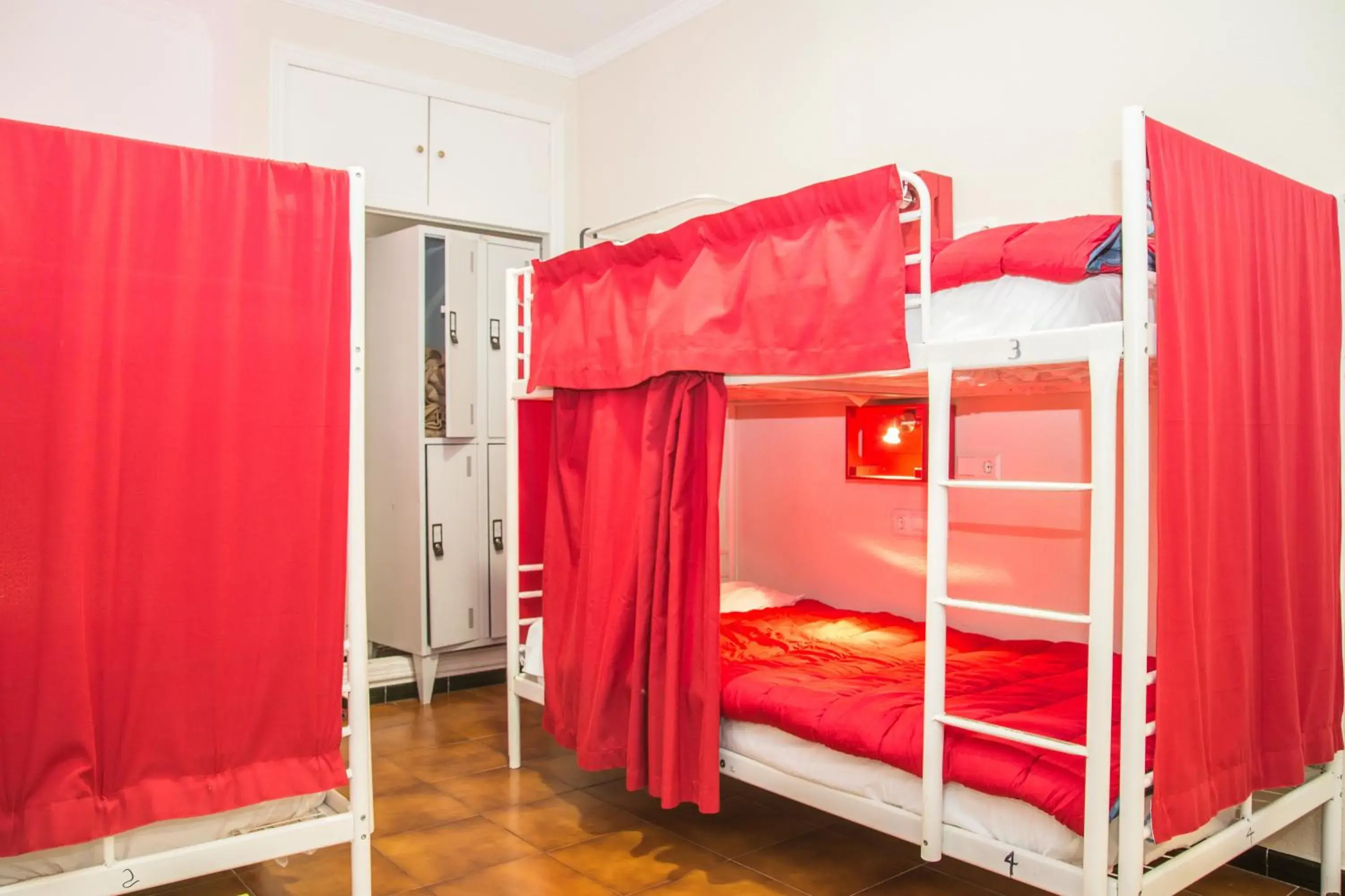 Bed in 4-Bed Female Dormitory Room with Private Bathroom in Onefam Centro Bed in 4-Bed Female Dormitory Room with Private Bathroom in Onefam Centro