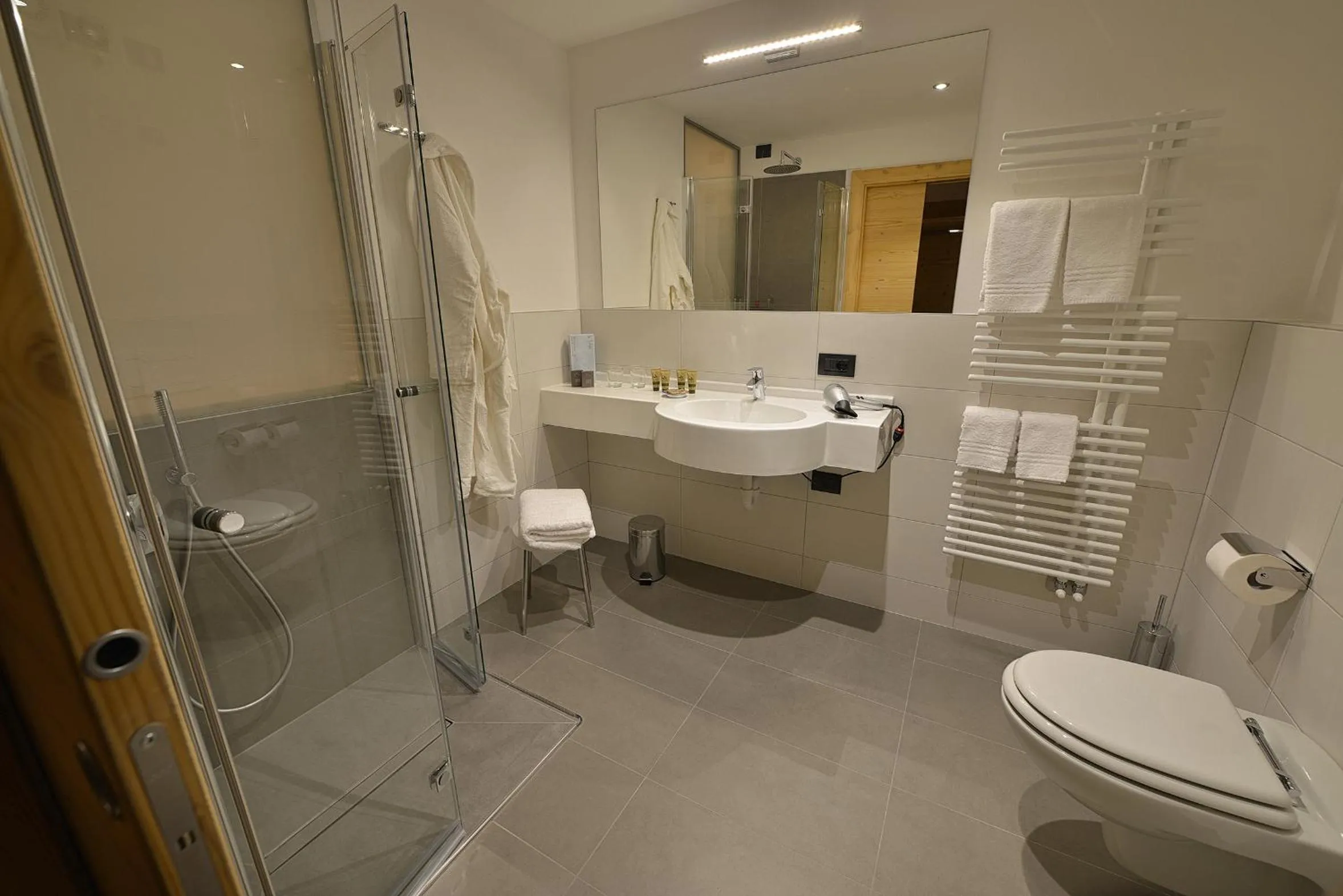 Bathroom in Hotel Bucaneve