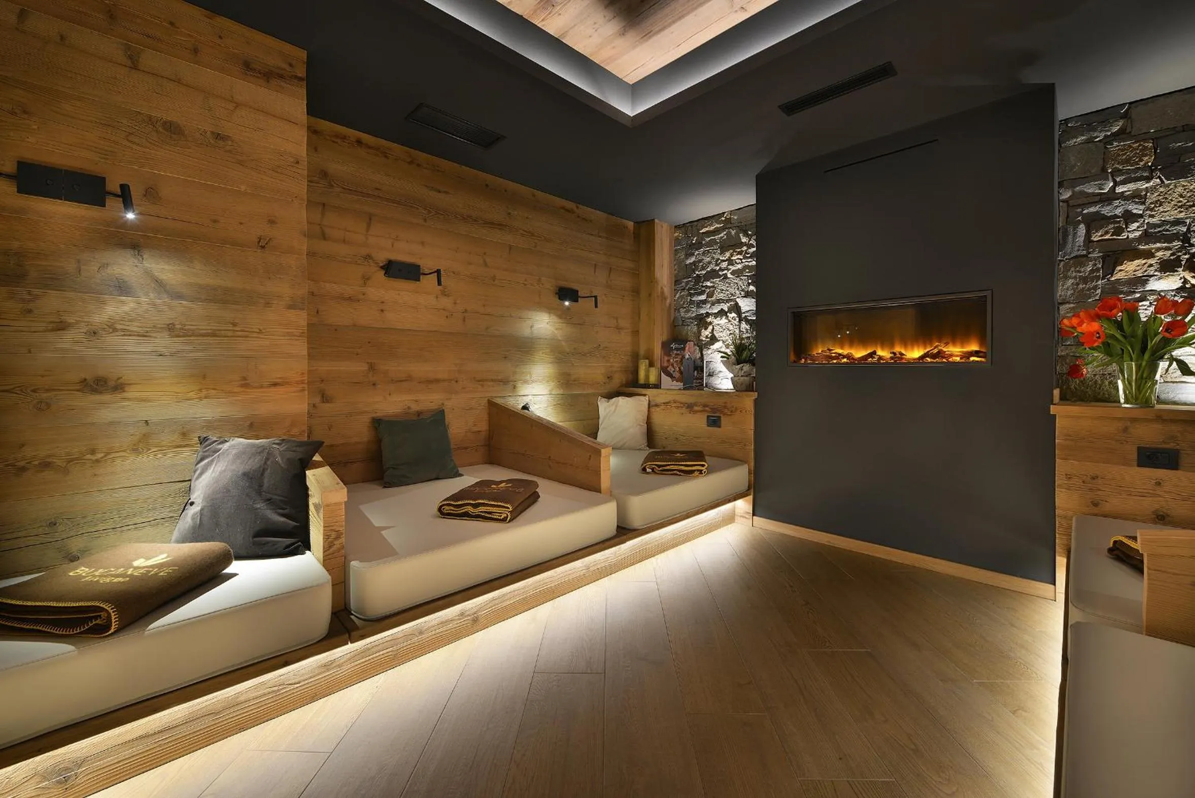 Spa and wellness centre/facilities, Bed in Hotel Bucaneve