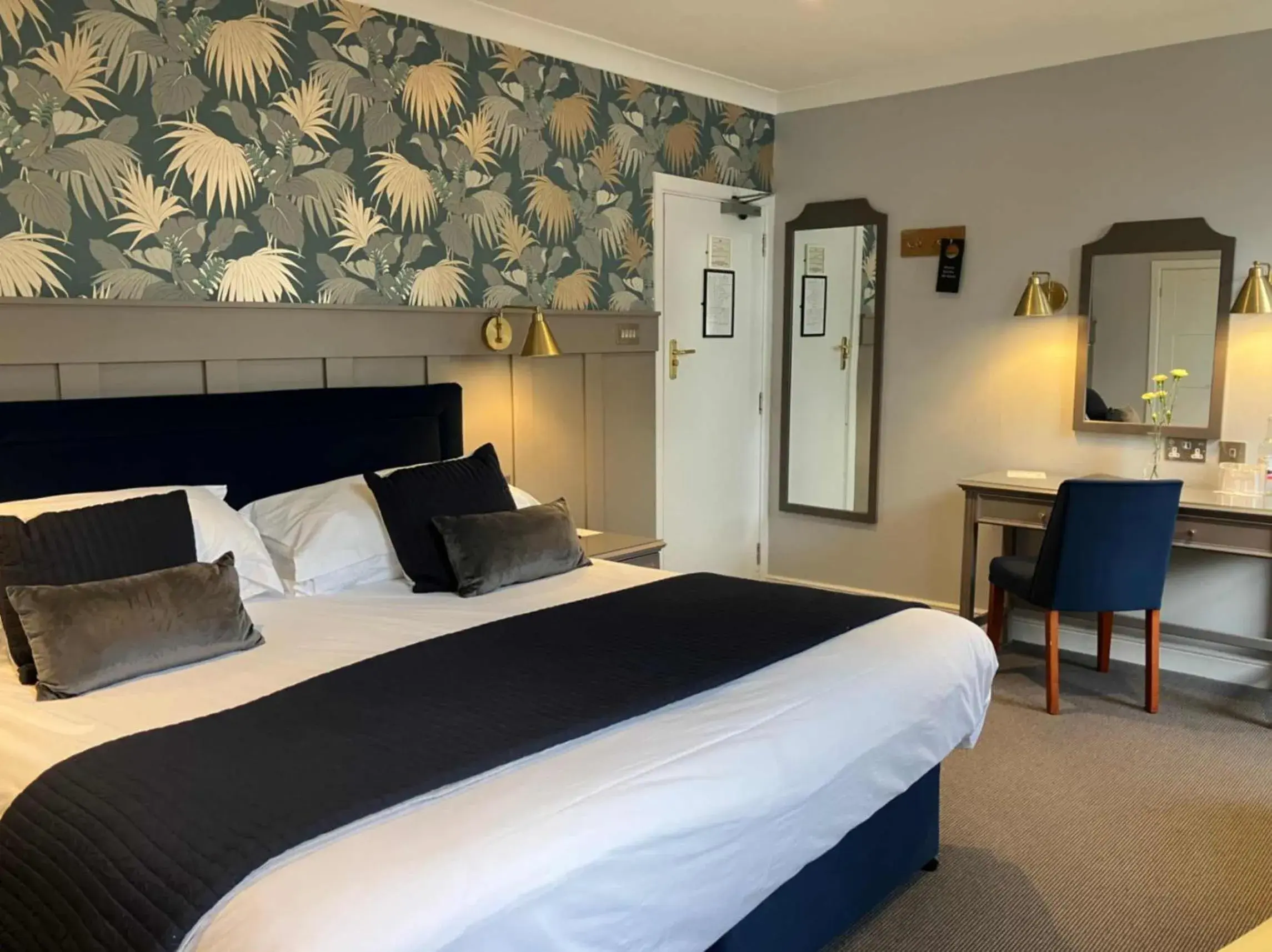 Bedroom, Bed in Budock Vean Hotel and Spa Bedroom, Bed in Budock Vean Hotel and Spa