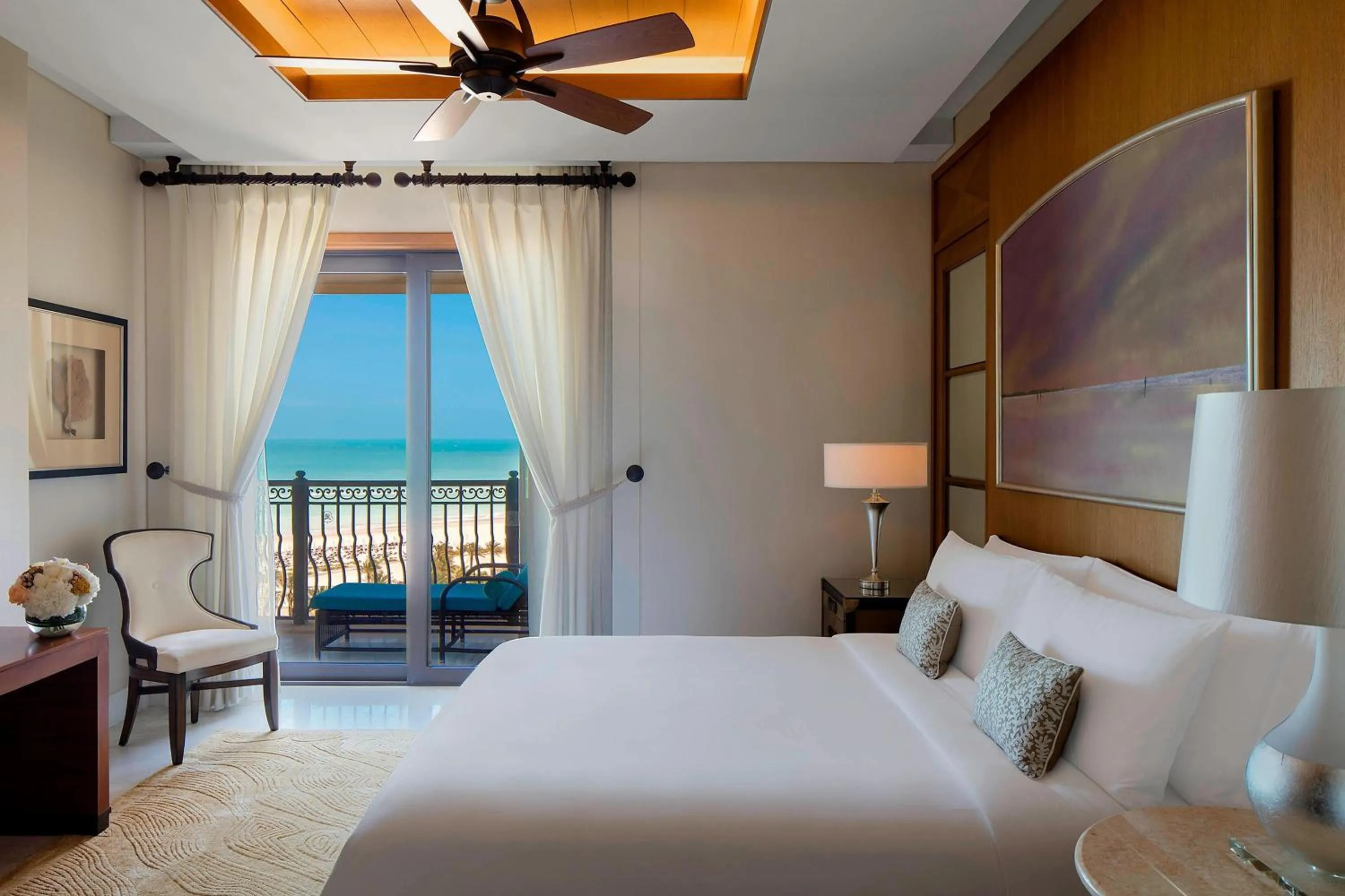 Bedroom, Bed in The St. Regis Saadiyat Island Resort, Abu Dhabi
