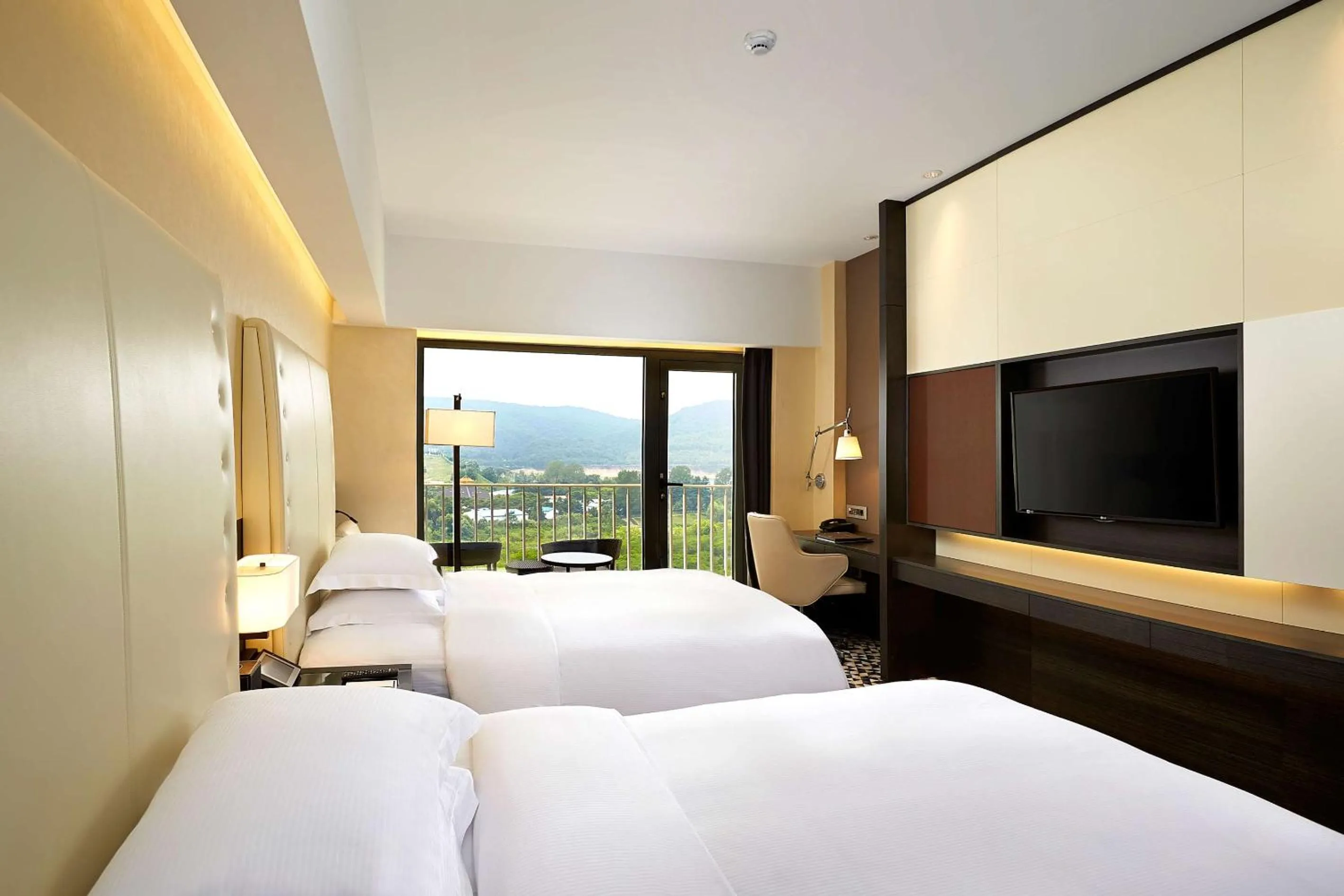 Bed in Hilton Gyeongju