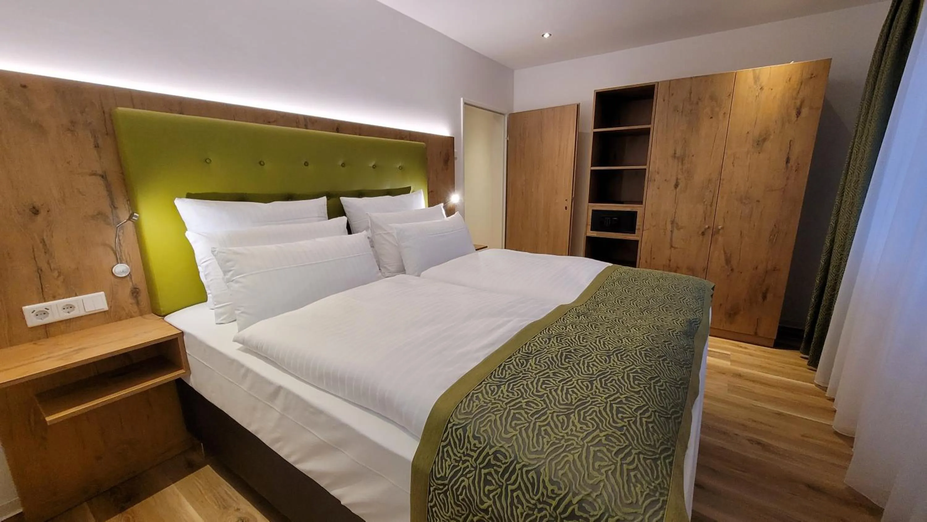 Bedroom, Bed in AKZENT Hotel Merfelder Hof